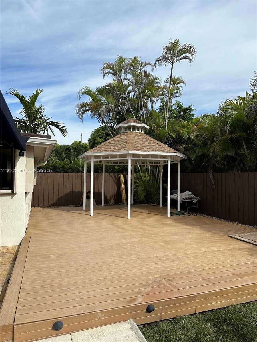 Small Image of 8035 SOUTH WEST 89TH CT #n/a, Miami Number 29