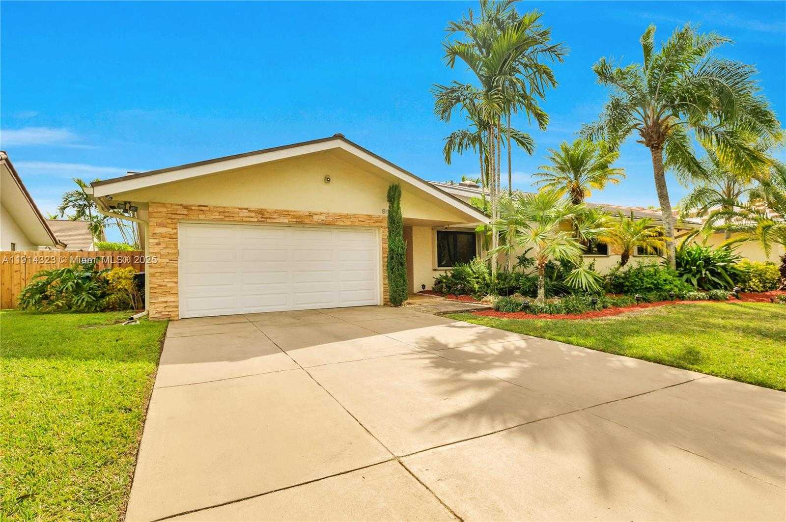 Small Image of 8035 SOUTH WEST 89TH CT #n/a, Miami Number 3