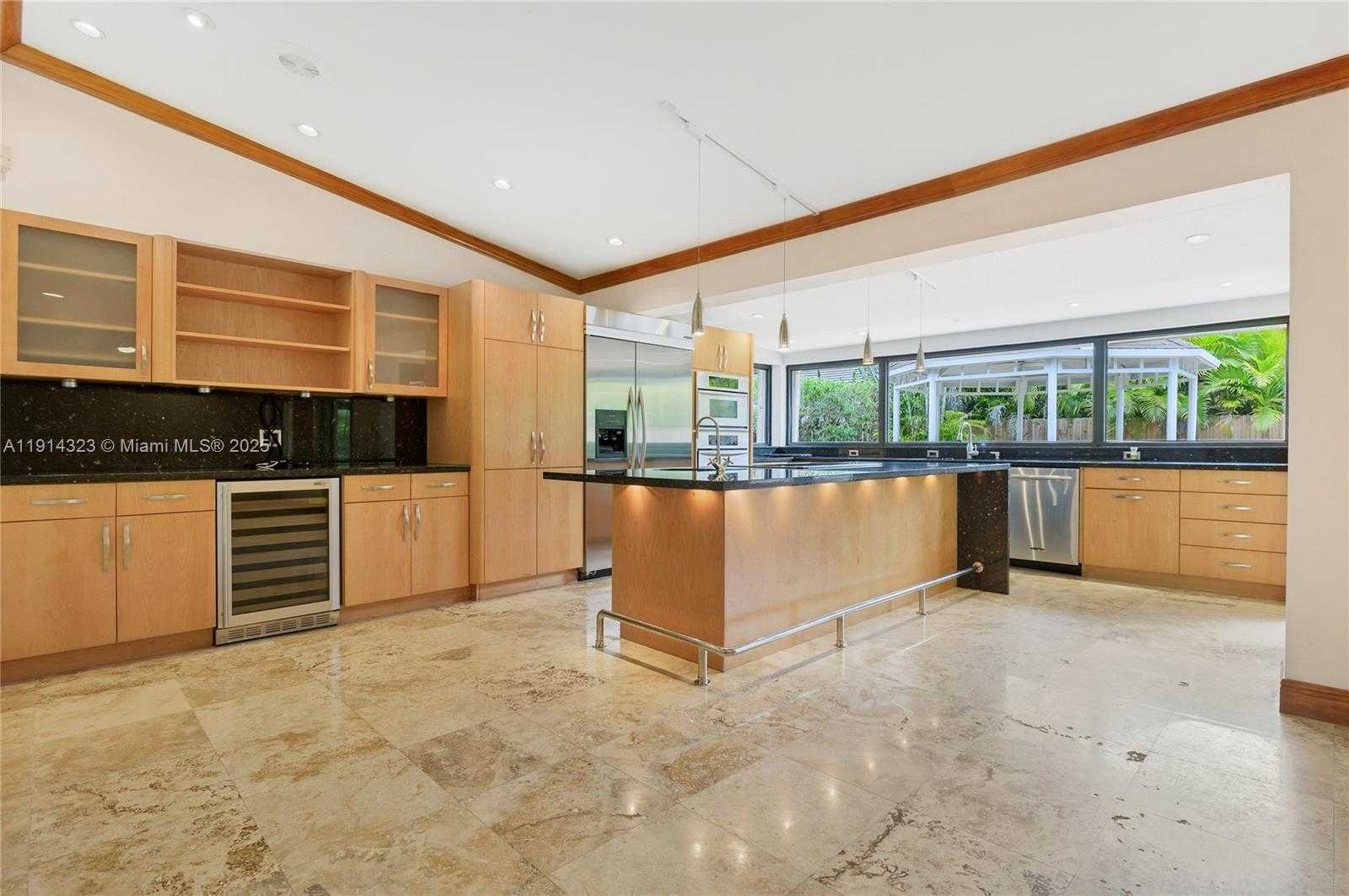 Small Image of 8035 SOUTH WEST 89TH CT #n/a, Miami Number 9