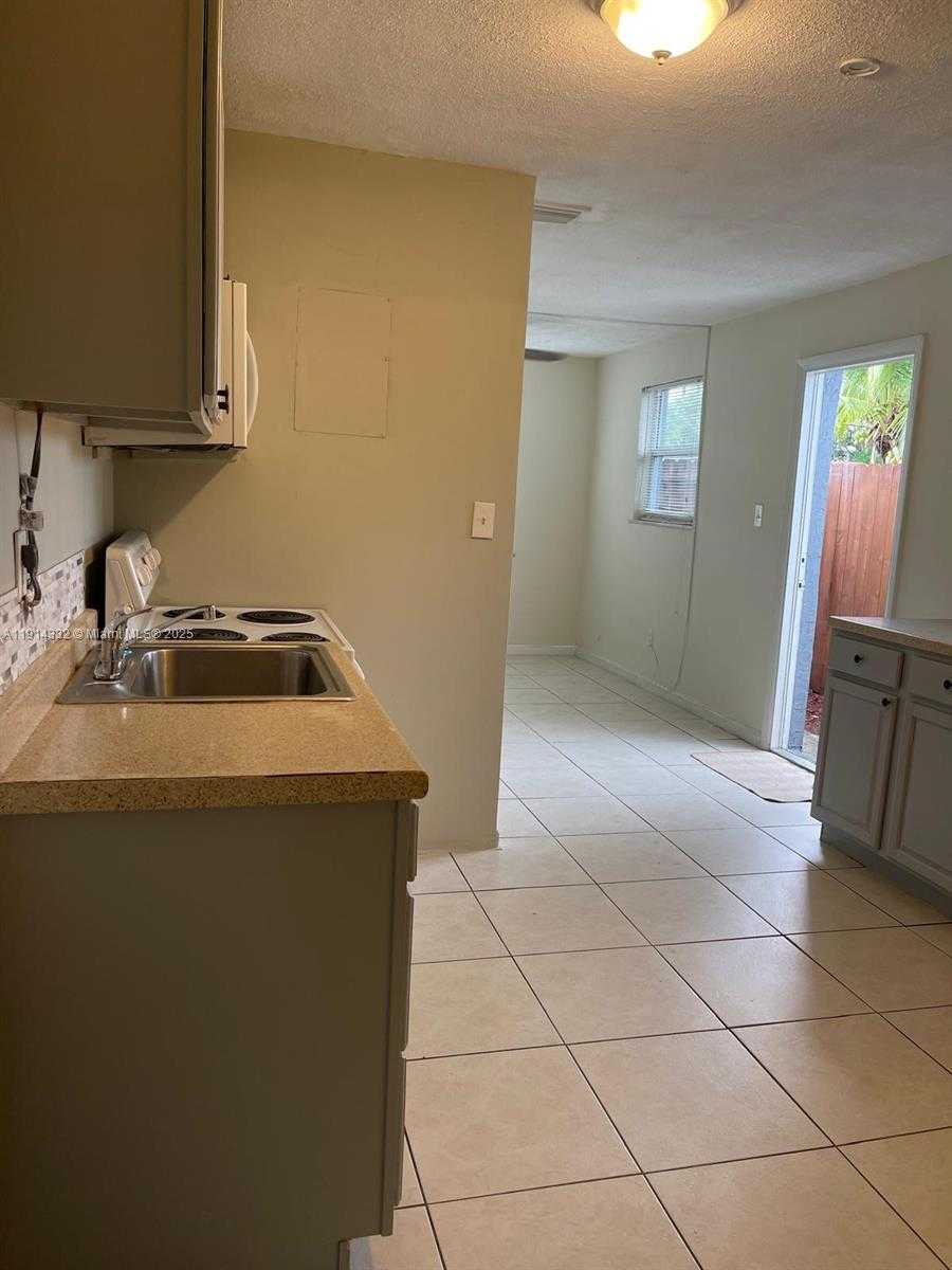 Small Image of 428 NORTH WEST 16TH AVE, Fort Lauderdale Number 3
