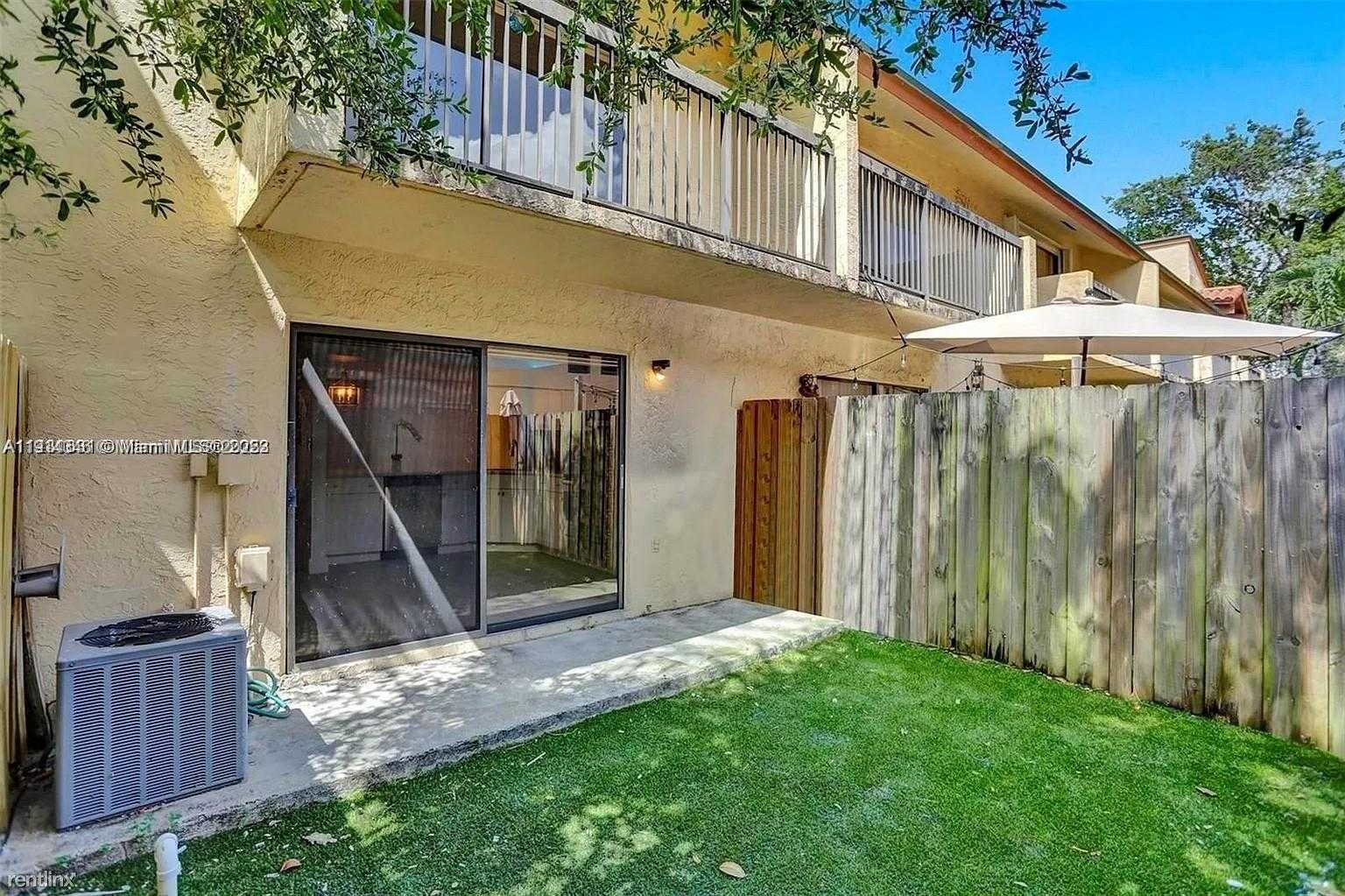 Small Image of 10167 SOUTH WEST 77TH CT #10167, Miami Number 15