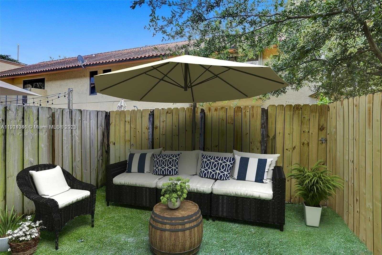 Small Image of 10167 SOUTH WEST 77TH CT #10167, Miami Number 16