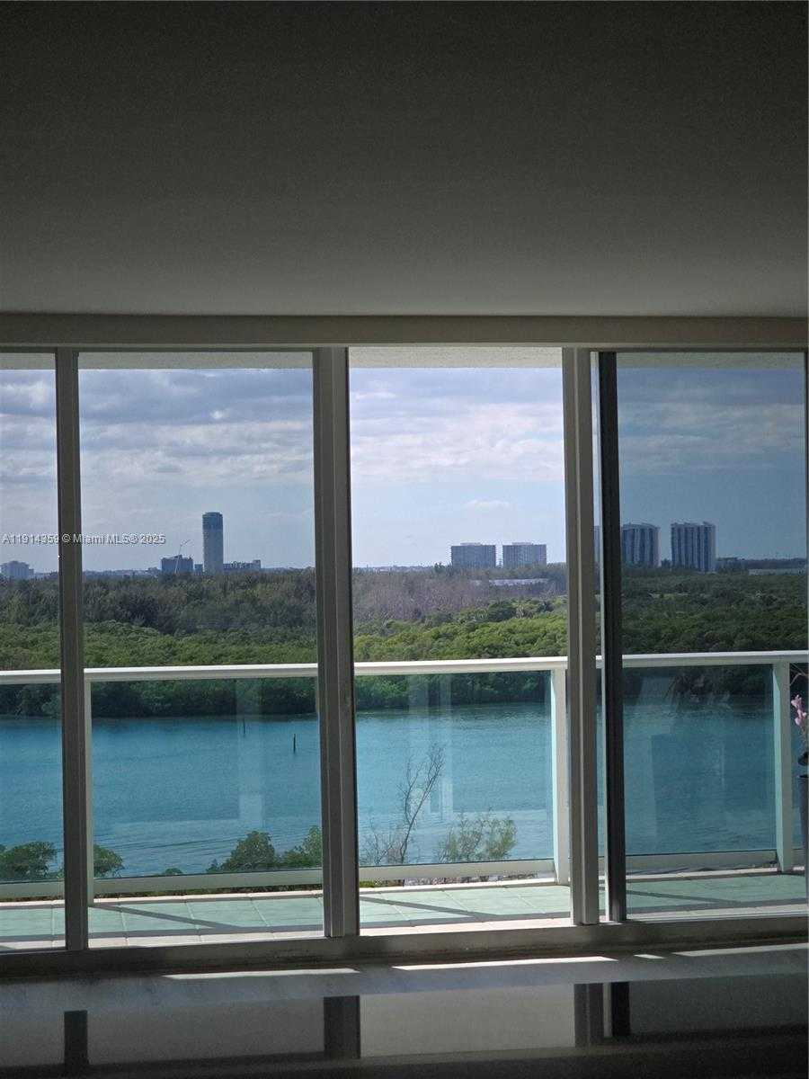 Small Image of 100 BAYVIEW DR #1420, Sunny Isles Beach Number 26