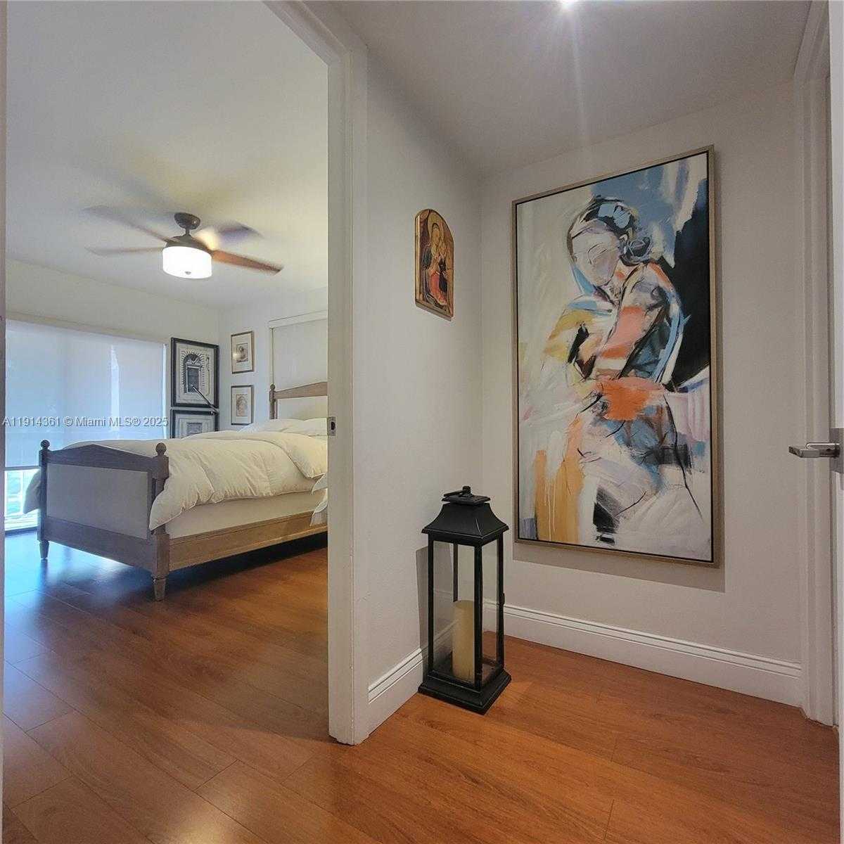 Small Image of 8180 GENEVA CT #219, Doral Number 16