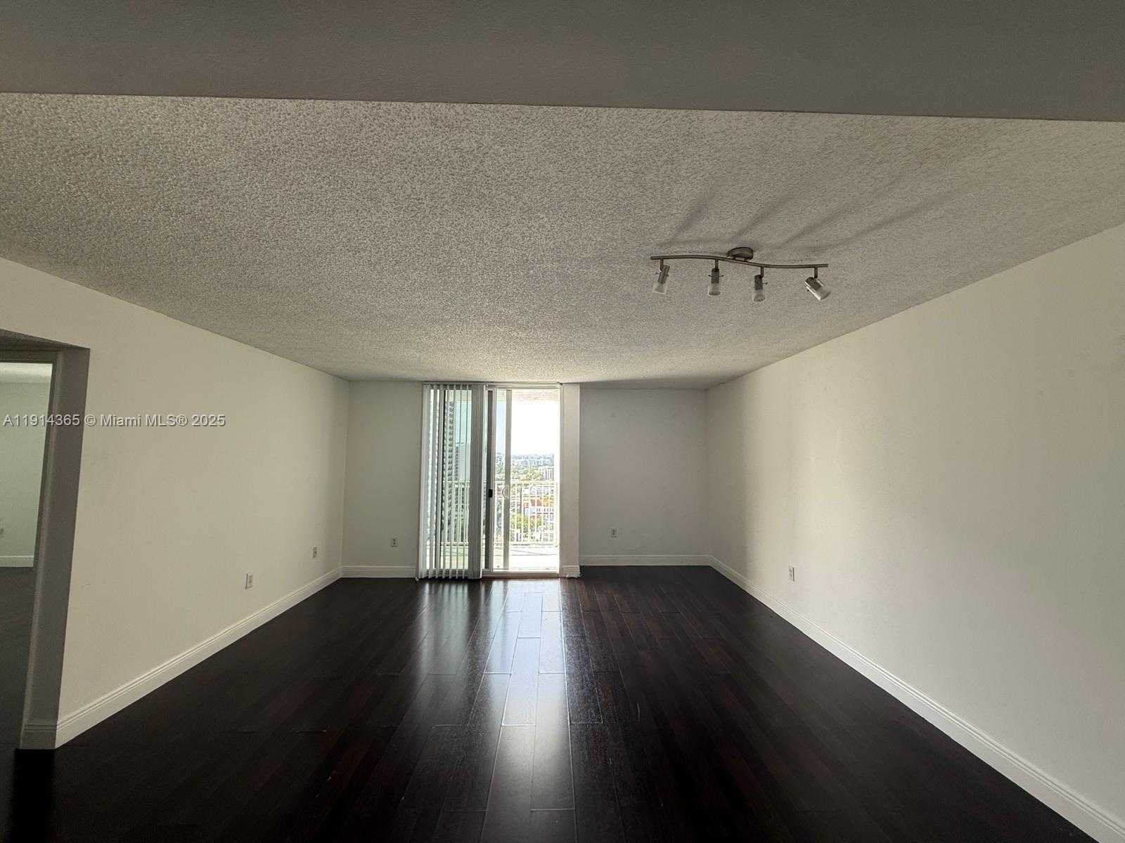 Small Image of 850 NORTH MIAMI AVE #W-2105, Miami Number 6
