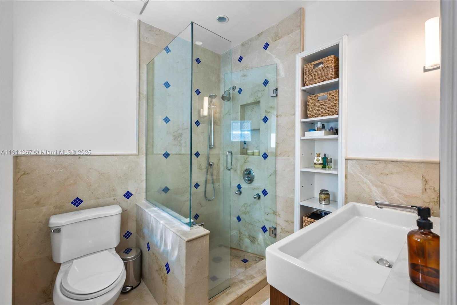 Small Image of 9025 DICKENS AVE, Surfside Number 15