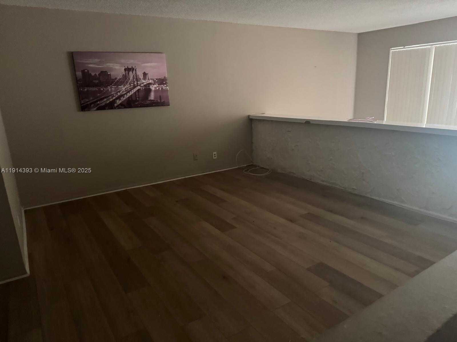 Small Image of 17901 NORTH WEST 68TH AVE #S206, Hialeah Number 5