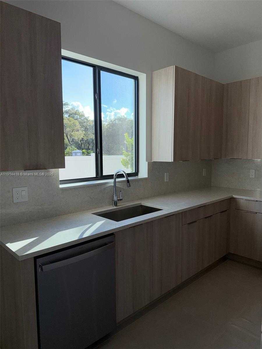 Small Image of 1438 SOUTH WEST 23RD ST, Fort Lauderdale Number 15