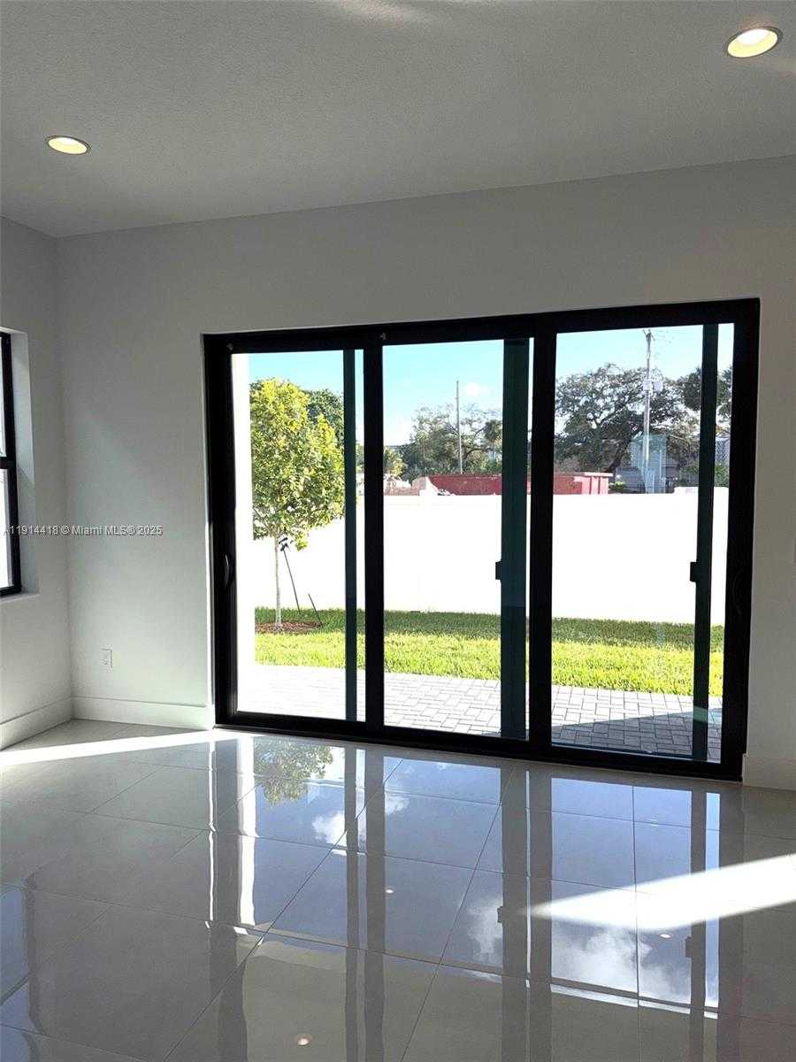 Small Image of 1438 SOUTH WEST 23RD ST, Fort Lauderdale Number 19