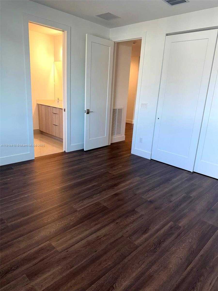 Small Image of 1438 SOUTH WEST 23RD ST, Fort Lauderdale Number 29