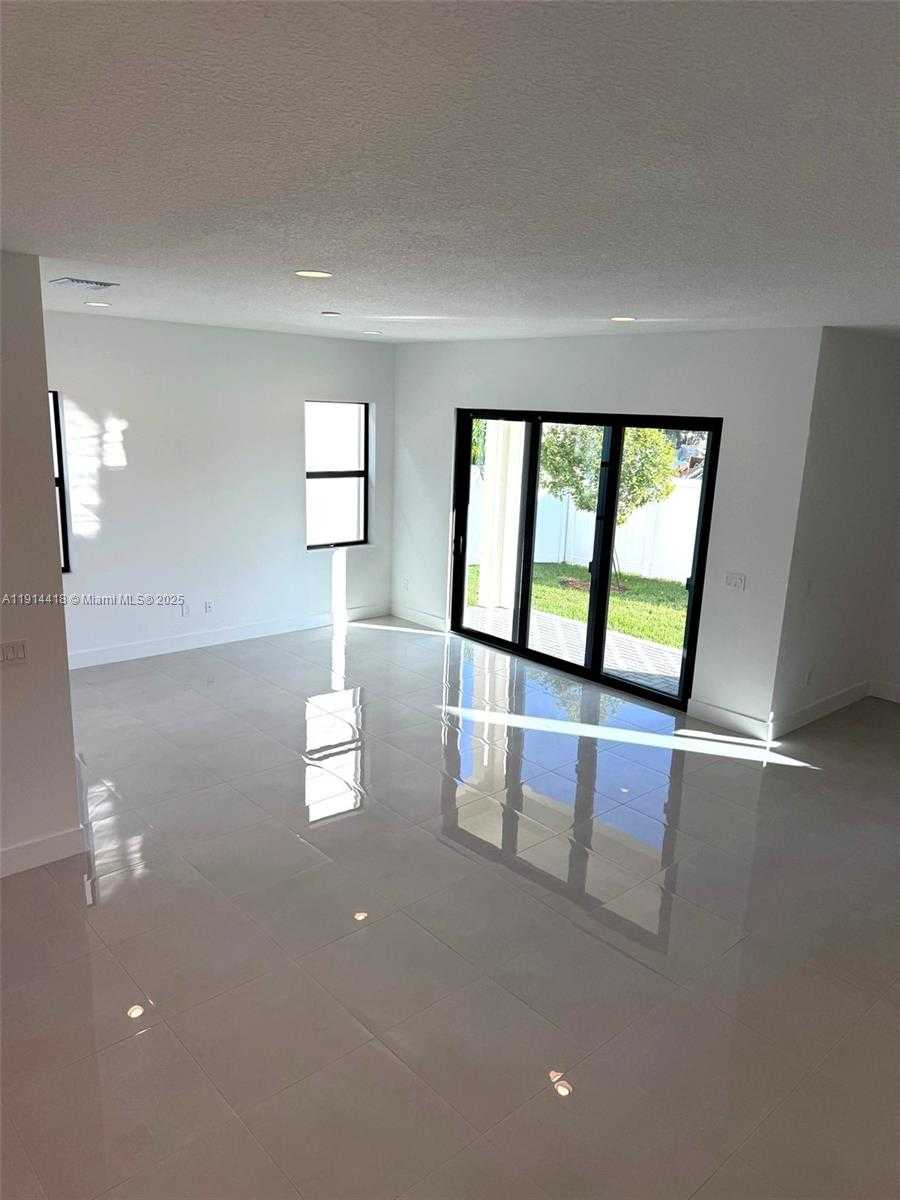 Small Image of 1438 SOUTH WEST 23RD ST, Fort Lauderdale Number 33
