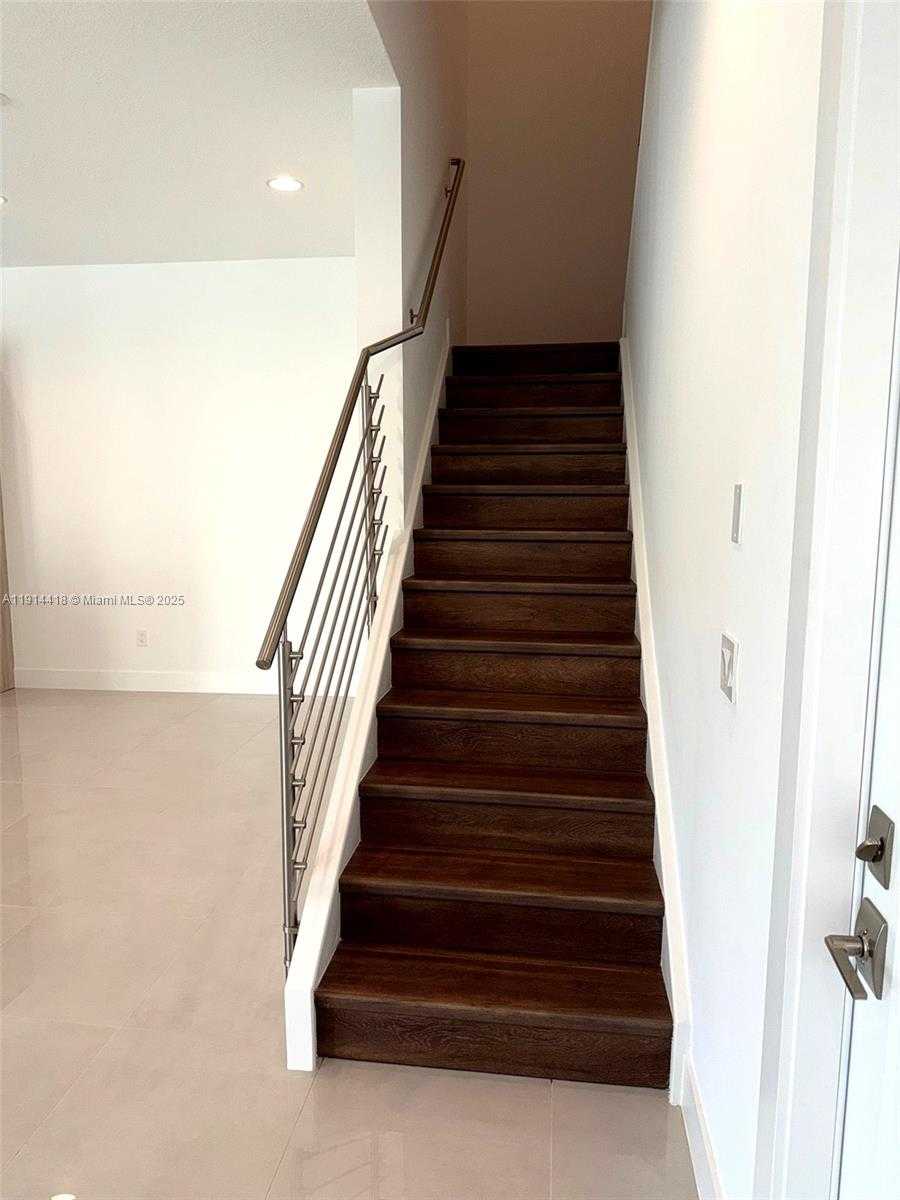 Small Image of 1438 SOUTH WEST 23RD ST, Fort Lauderdale Number 35