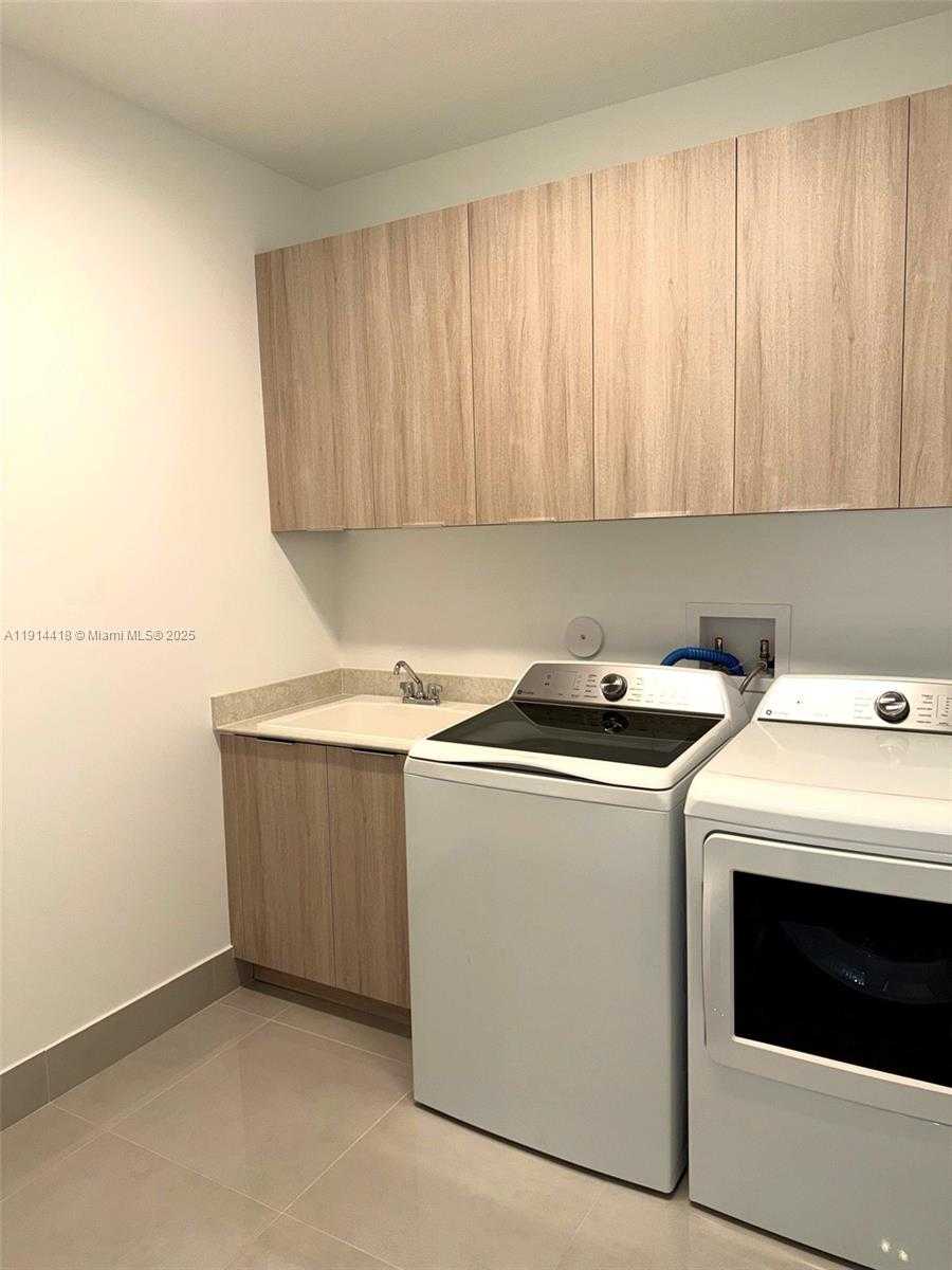 Small Image of 1438 SOUTH WEST 23RD ST, Fort Lauderdale Number 36