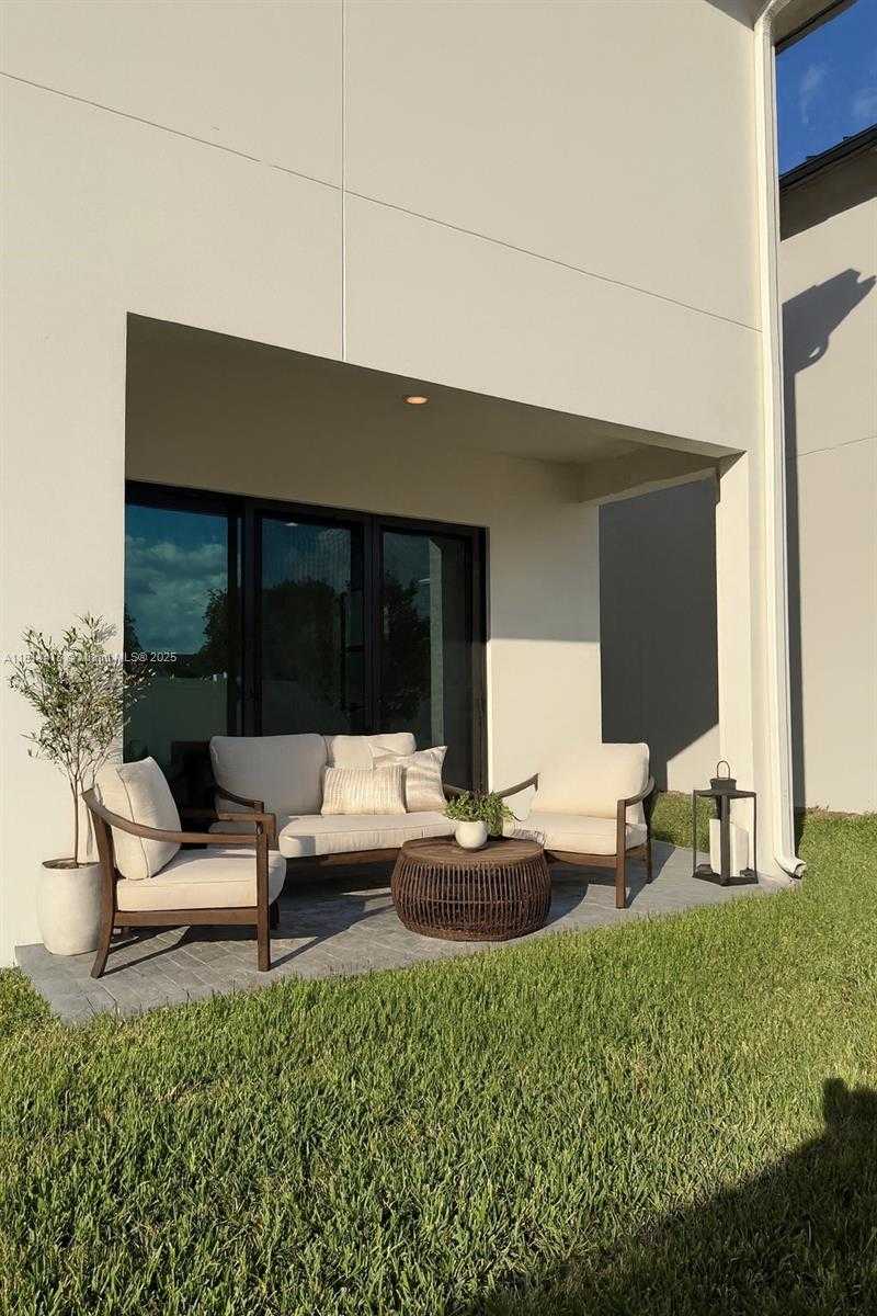 Small Image of 1438 SOUTH WEST 23RD ST, Fort Lauderdale Number 9