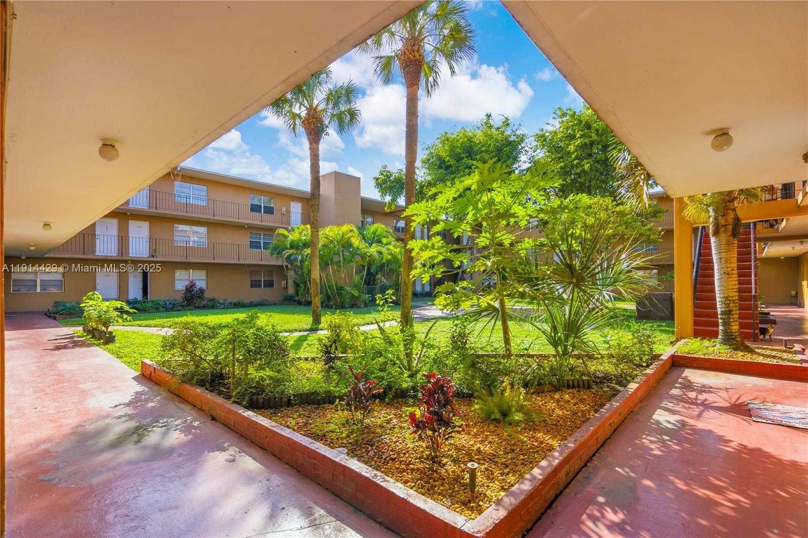 Small Image of 1330 WEST 54TH ST #302C, Hialeah Number 2