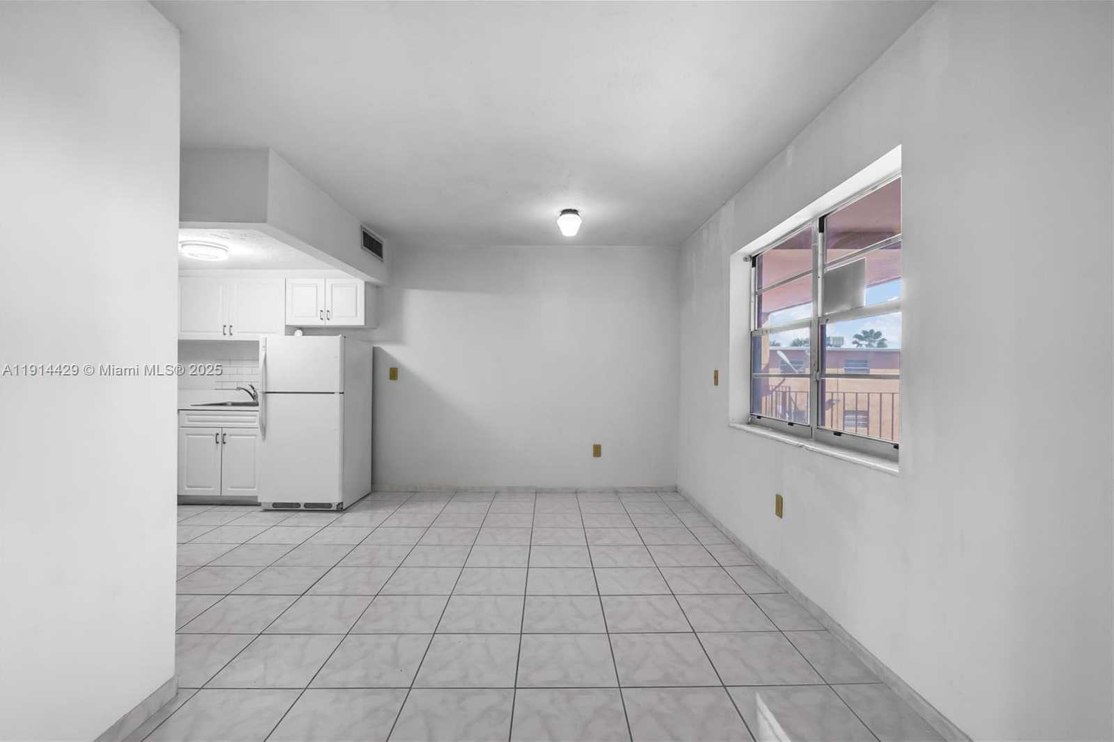 Small Image of 1330 WEST 54TH ST #302C, Hialeah Number 8