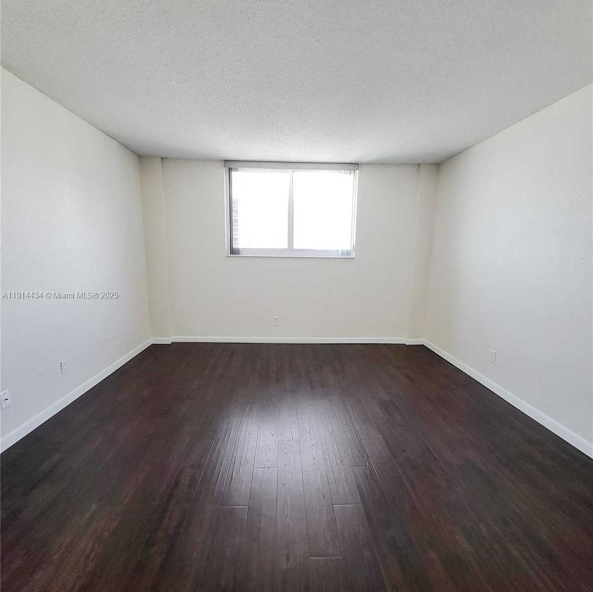 Small Image of 19380 COLLINS AVE #1107, Sunny Isles Beach Number 4