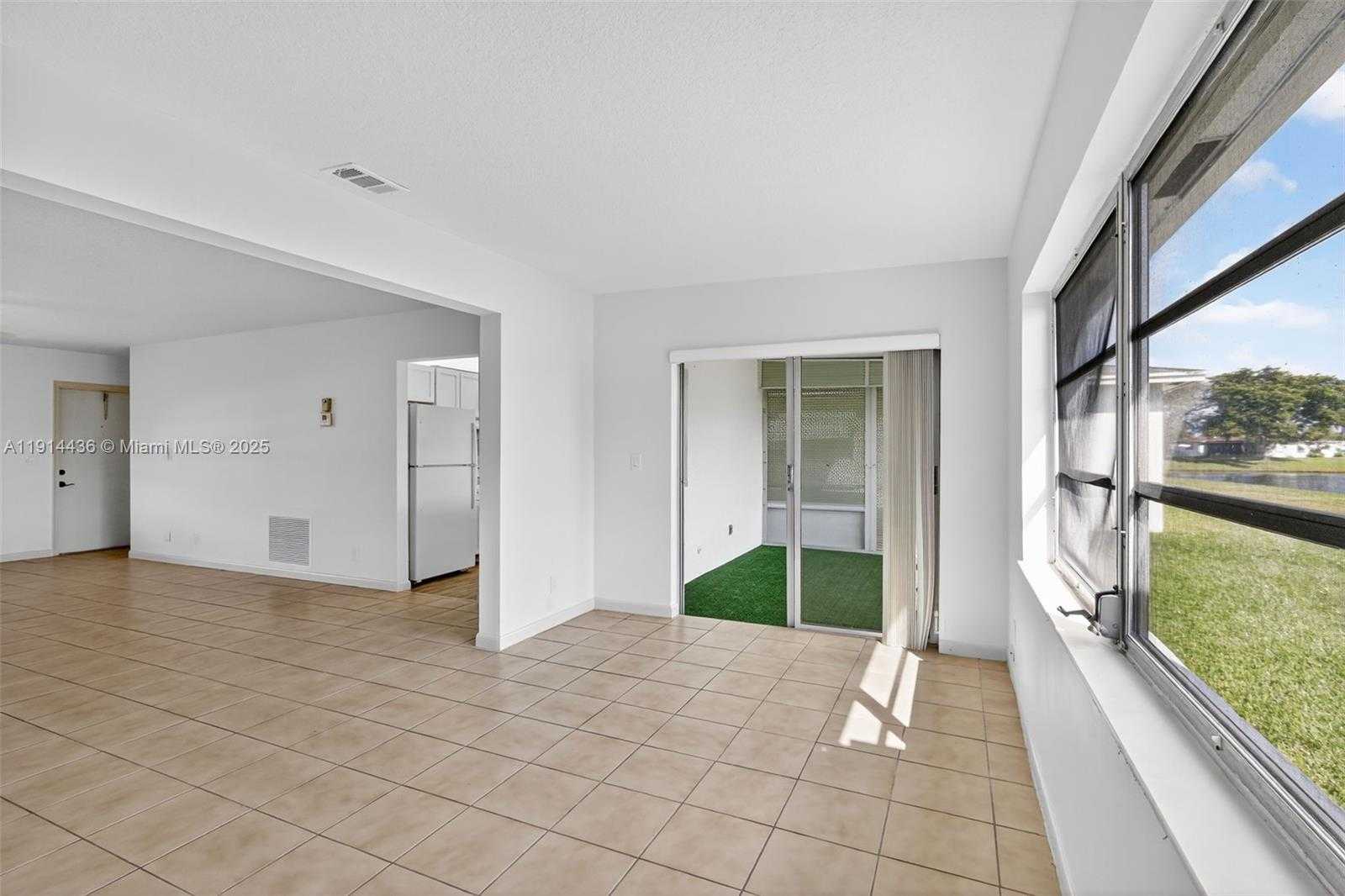 Small Image of 5331 BELLEVILLE RD #., West Palm Beach Number 12