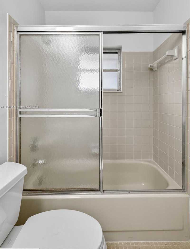 Small Image of 5331 BELLEVILLE RD #., West Palm Beach Number 21