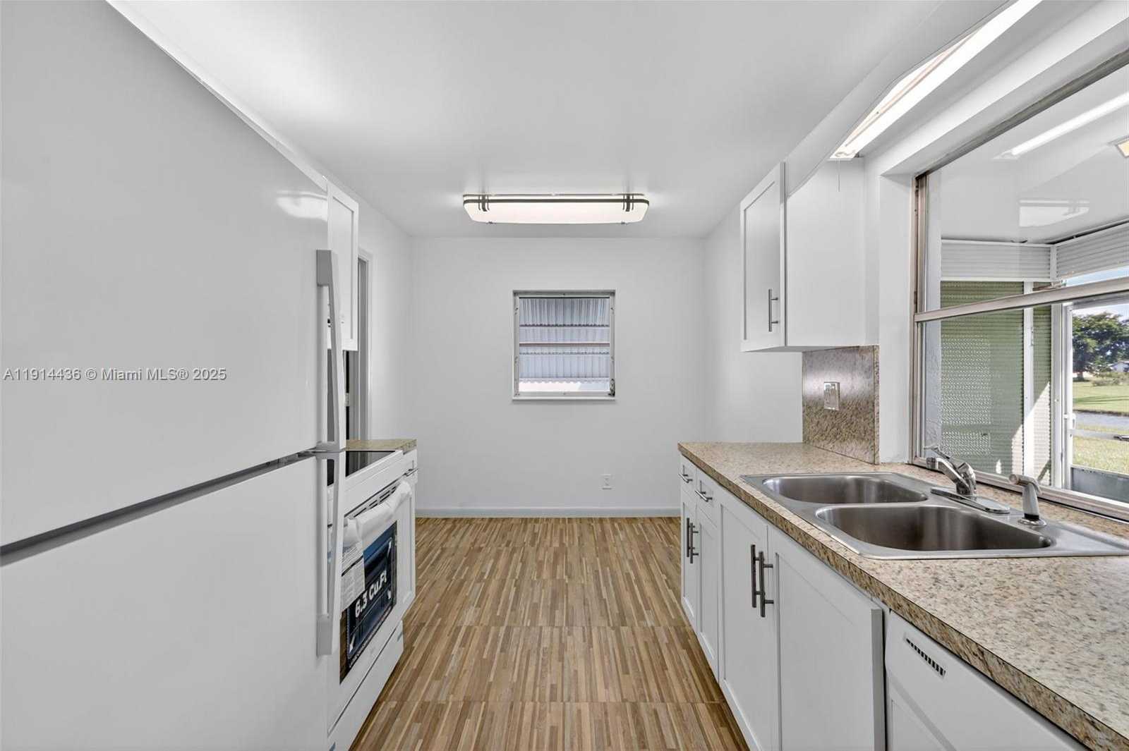 Small Image of 5331 BELLEVILLE RD #., West Palm Beach Number 28