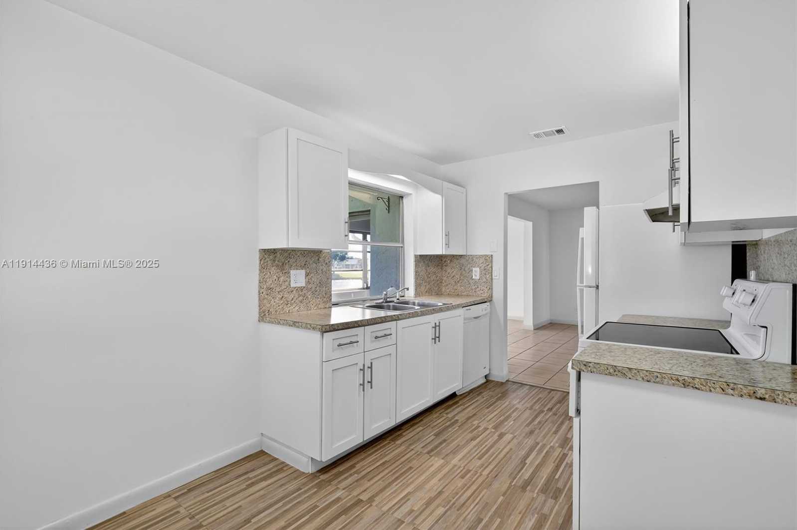 Small Image of 5331 BELLEVILLE RD #., West Palm Beach Number 30