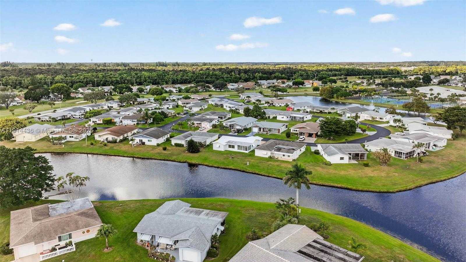 Small Image of 5331 BELLEVILLE RD #., West Palm Beach Number 43