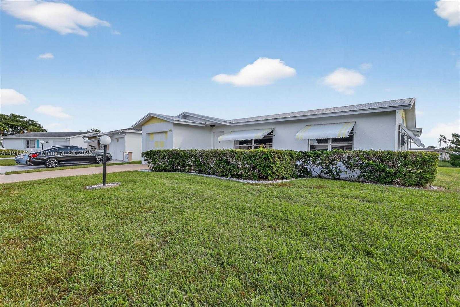 Small Image of 5331 BELLEVILLE RD #., West Palm Beach Number 48
