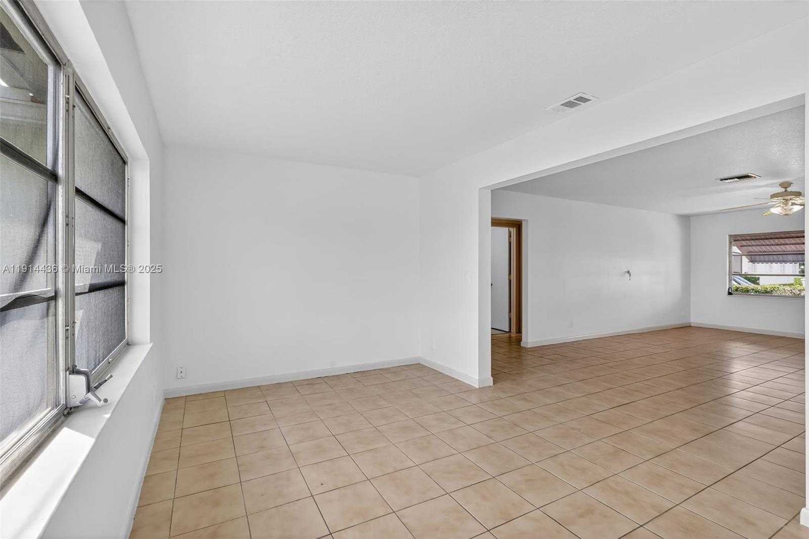 Small Image of 5331 BELLEVILLE RD #., West Palm Beach Number 9