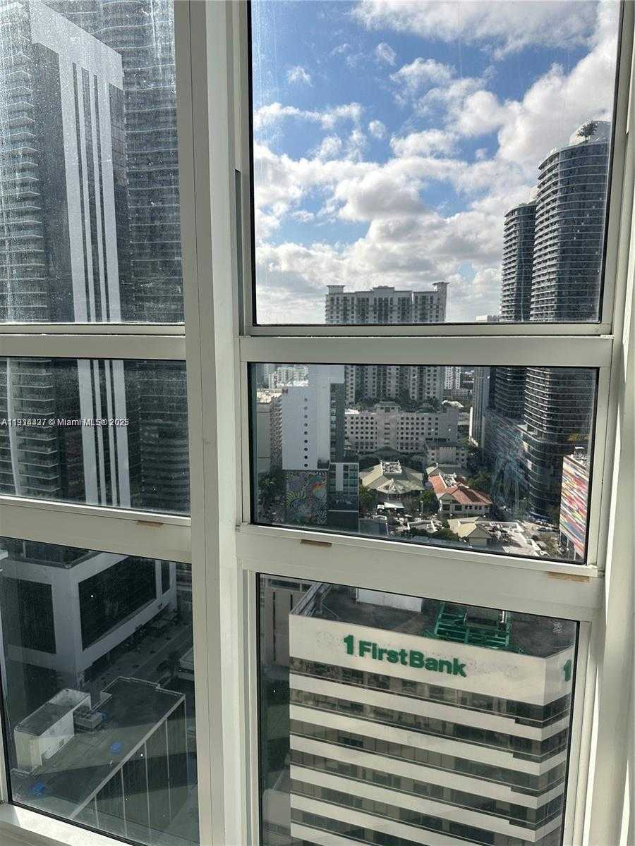 Small Image of 951 BRICKELL AVE #2901, Miami Number 10
