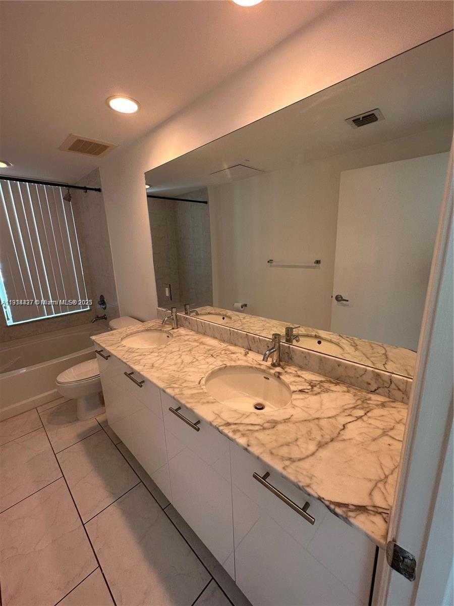 Small Image of 951 BRICKELL AVE #2901, Miami Number 9