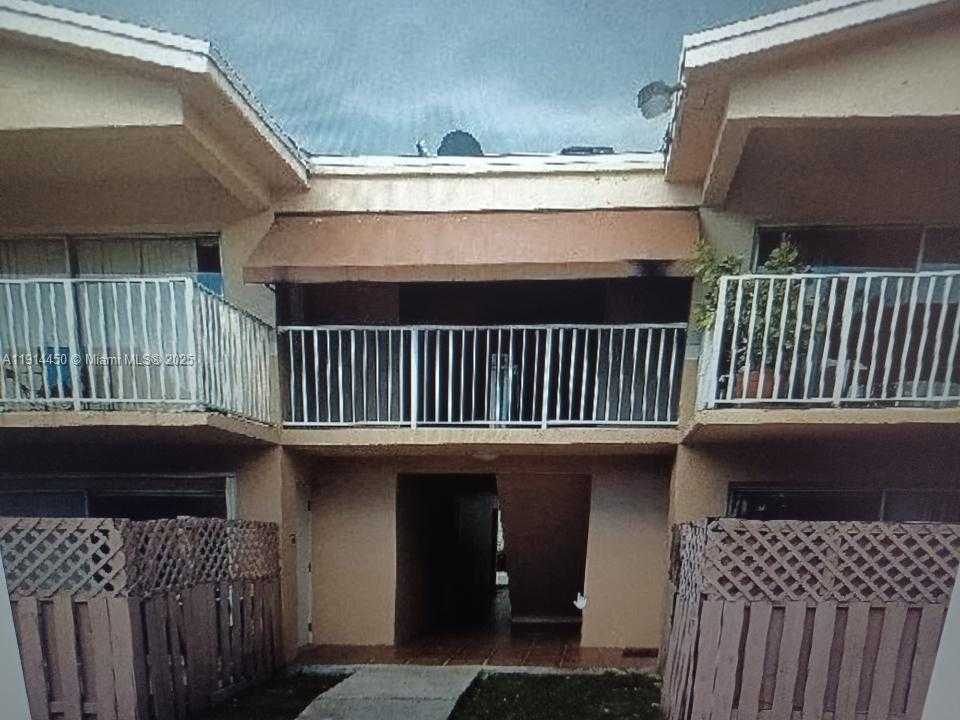 Small Image of 4330 NORTH WEST 79TH AVE #2D, Doral Number 2