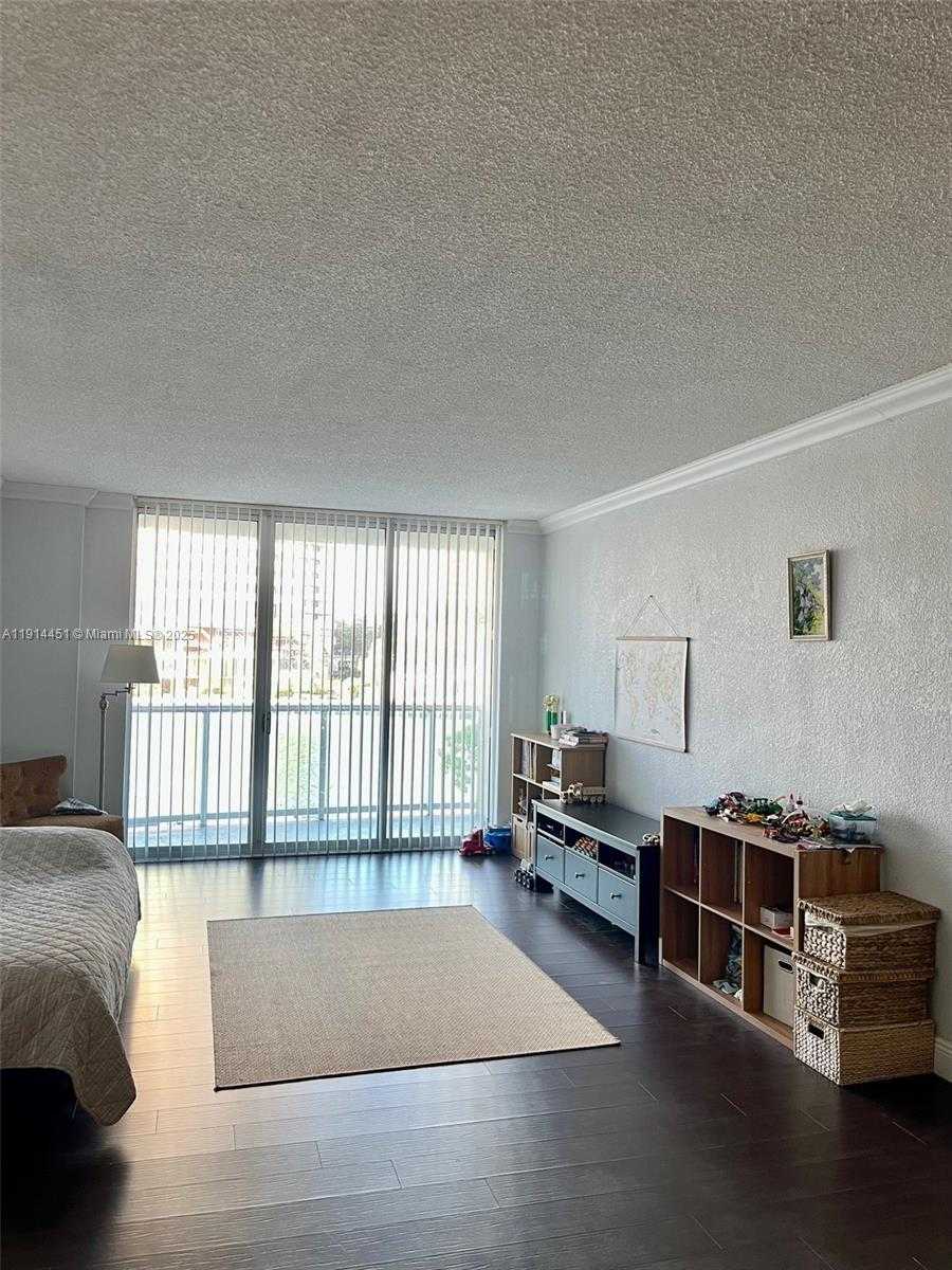 Small Image of 19390 COLLINS AVE #225, Sunny Isles Beach Number 3