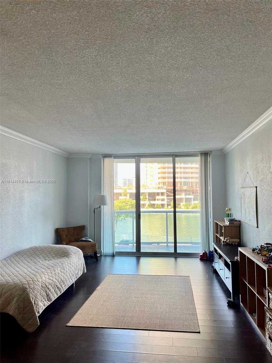 Small Image of 19390 COLLINS AVE #225, Sunny Isles Beach Number 4