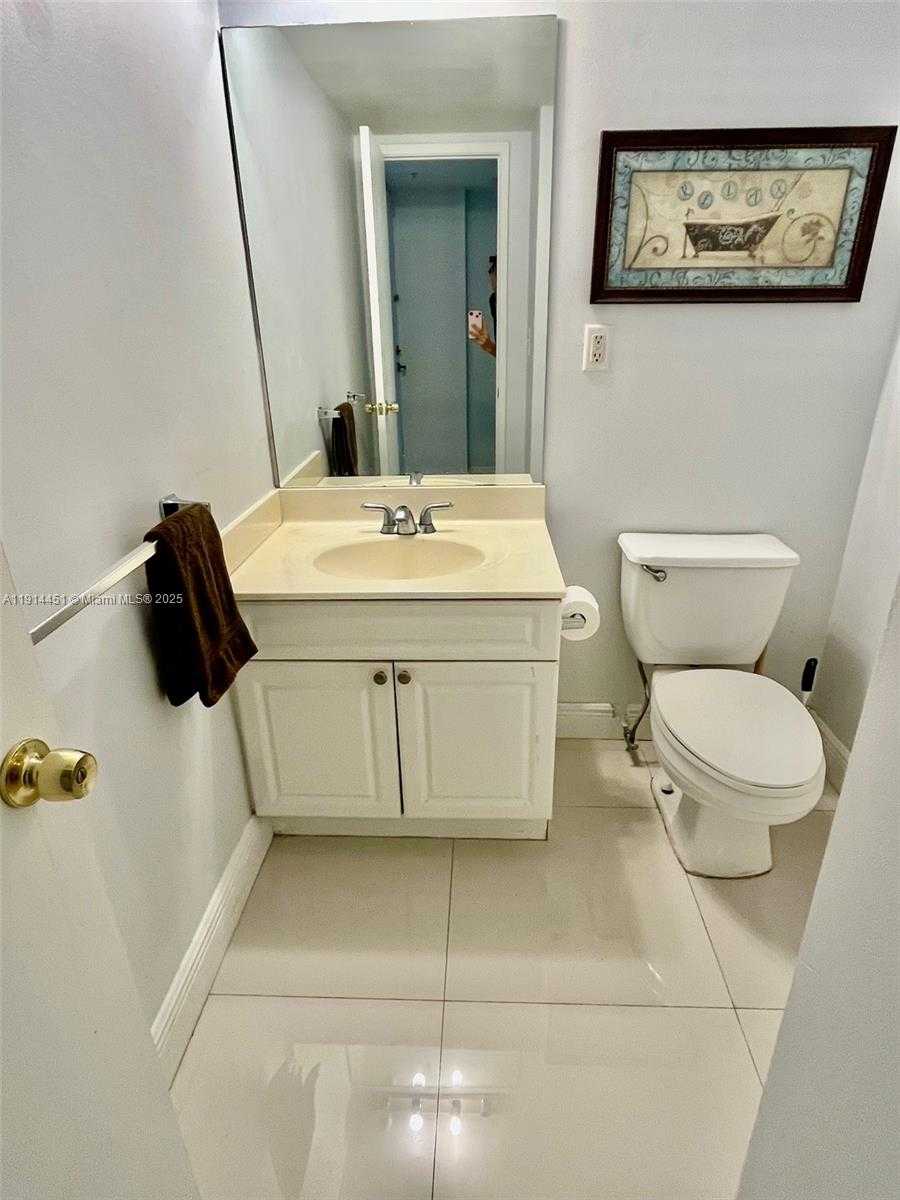 Small Image of 19390 COLLINS AVE #225, Sunny Isles Beach Number 9