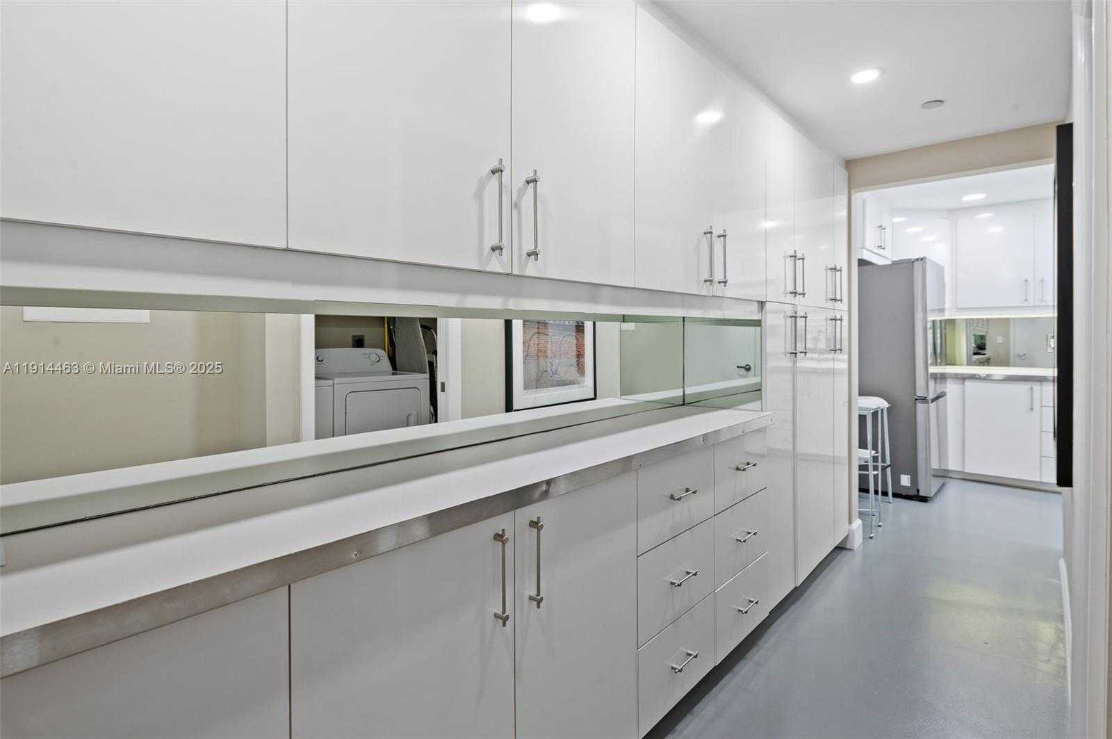 Small Image of 10205 COLLINS AVE #1007, Bal Harbour Number 17