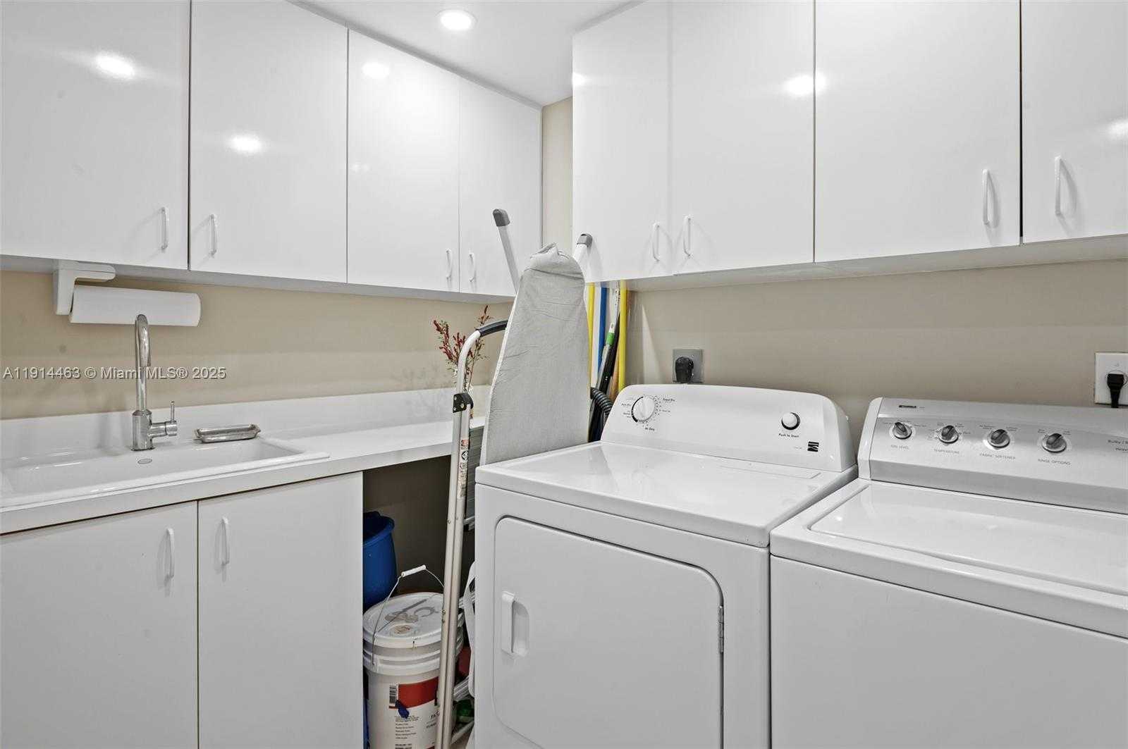 Small Image of 10205 COLLINS AVE #1007, Bal Harbour Number 19