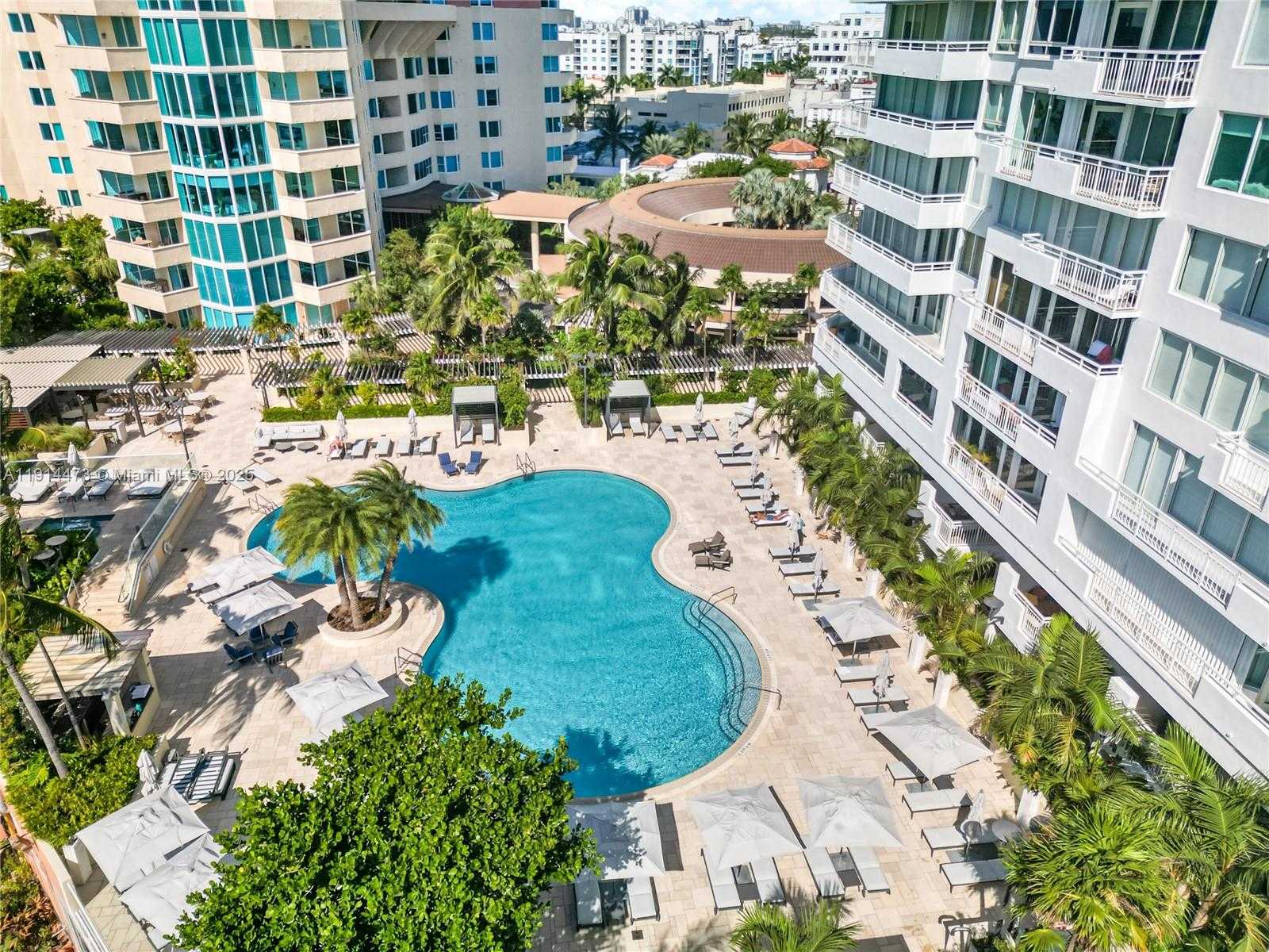 Small Image of 300 SOUTH POINTE DR #405, Miami Beach Number 35