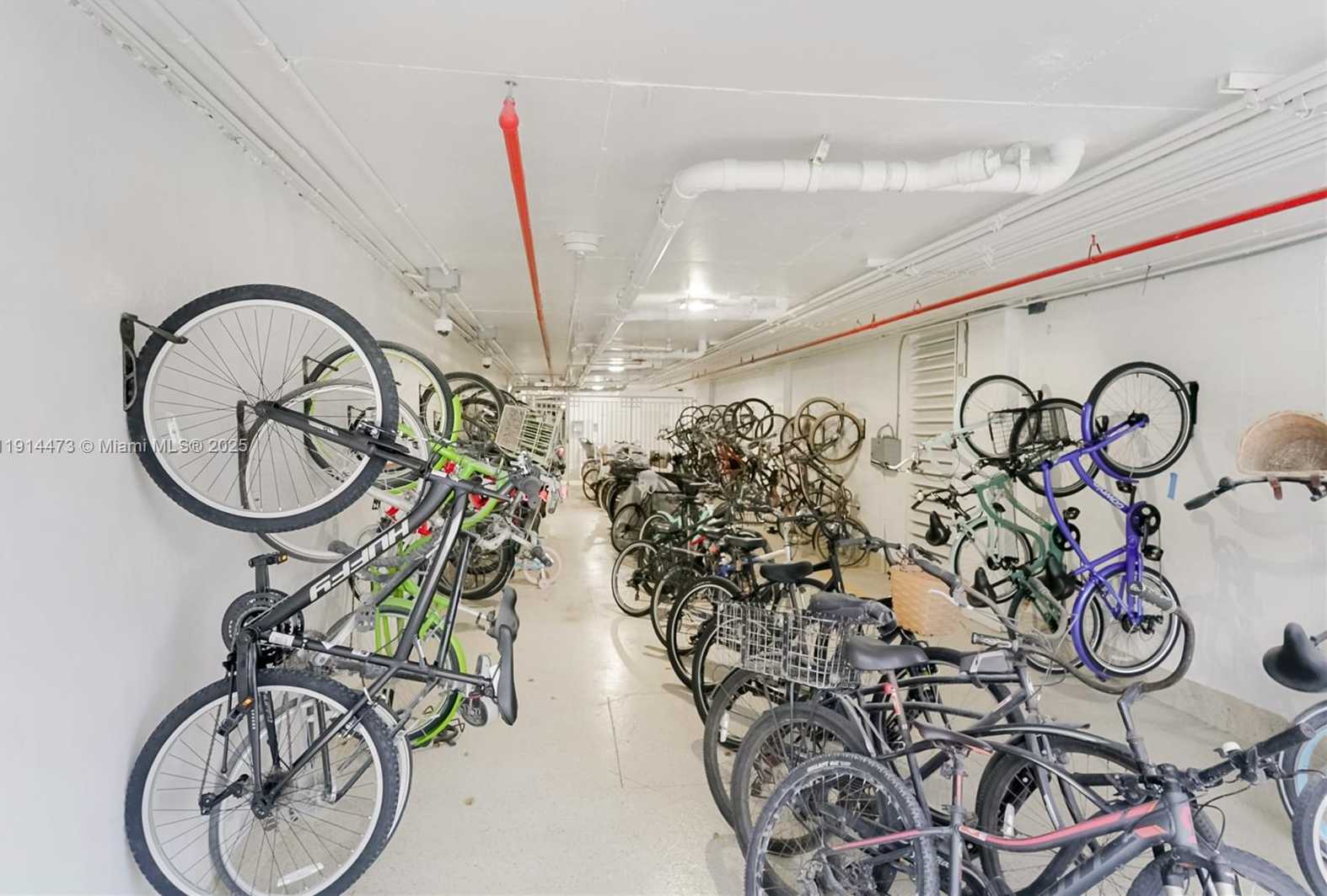 Small Image of 300 SOUTH POINTE DR #405, Miami Beach Number 53