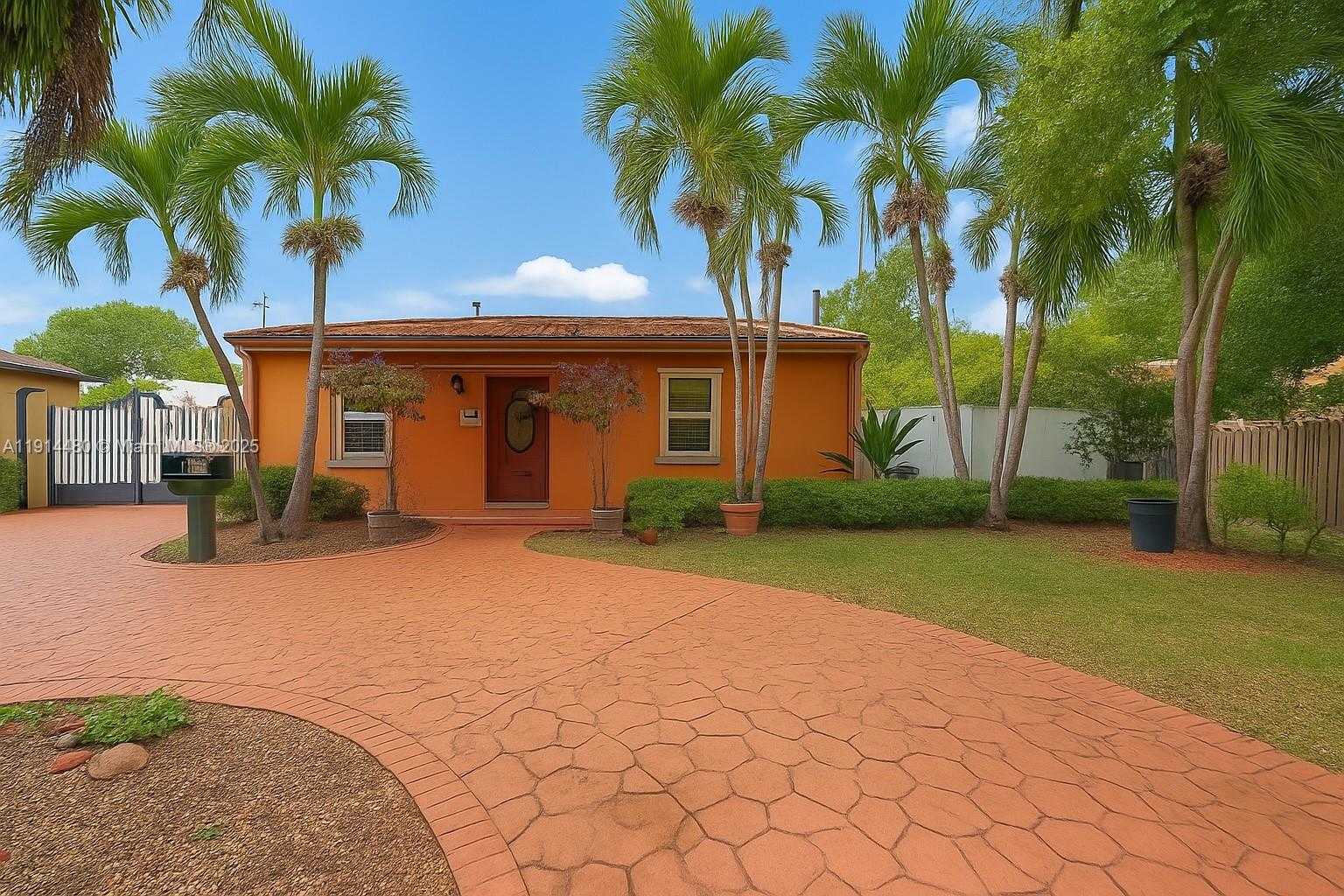 Small Image of 413 SWAN AVE, Miami Springs Number 2