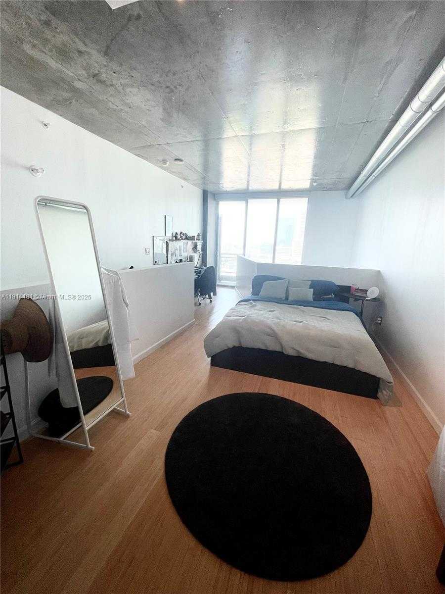 Small Image of 690 SOUTH WEST 1ST CT #1513, Miami Number 10