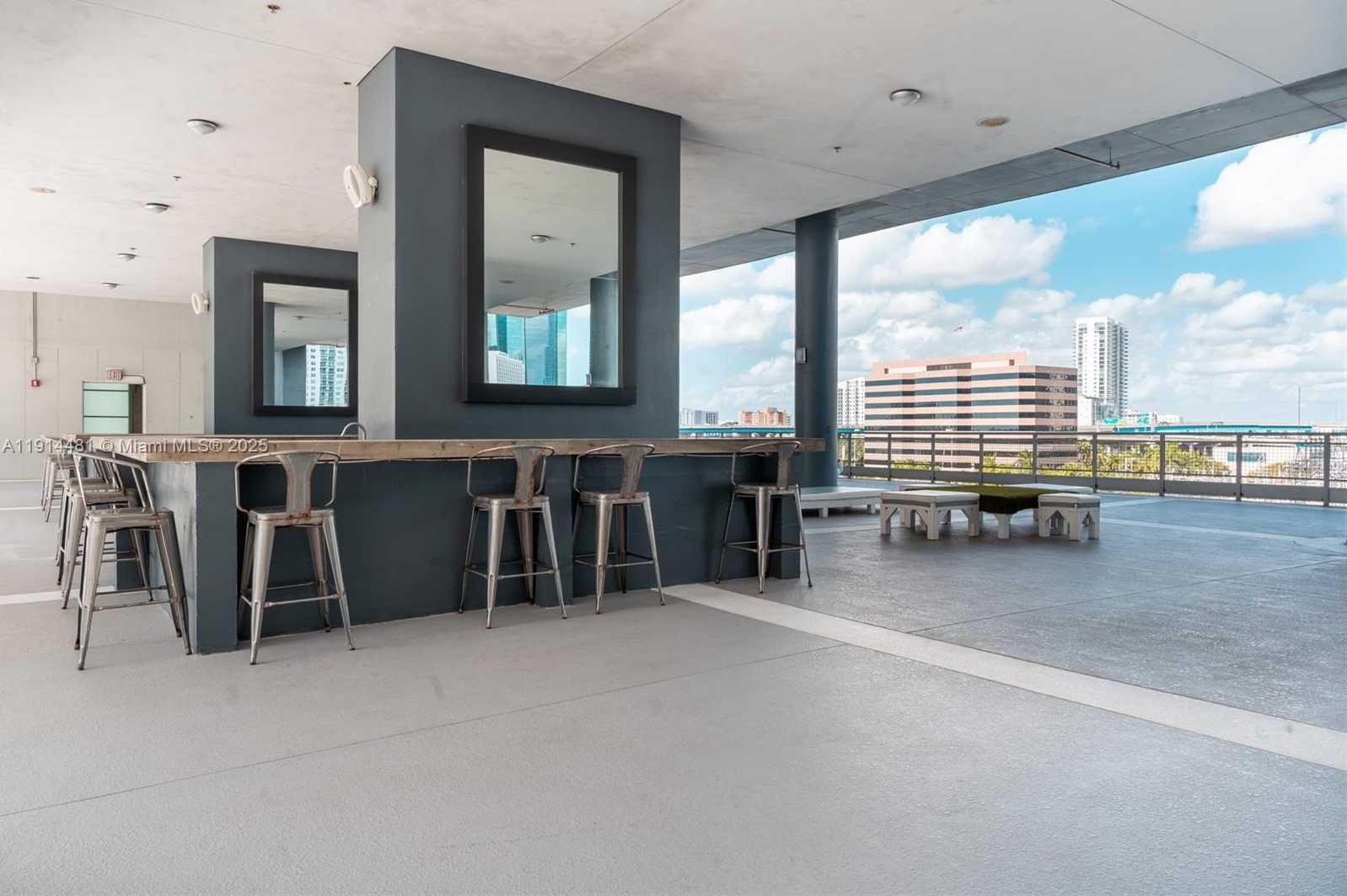 Small Image of 690 SOUTH WEST 1ST CT #1513, Miami Number 16