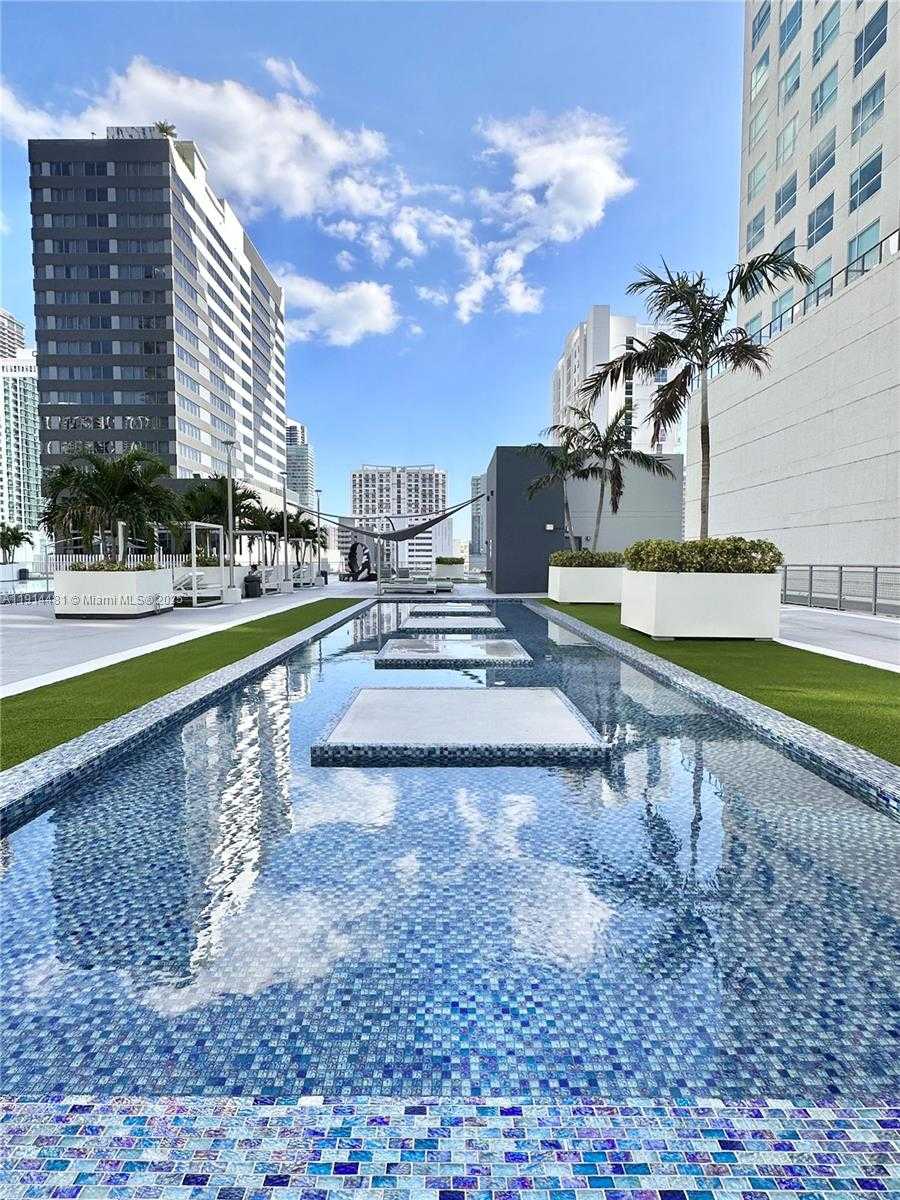 Small Image of 690 SOUTH WEST 1ST CT #1513, Miami Number 23