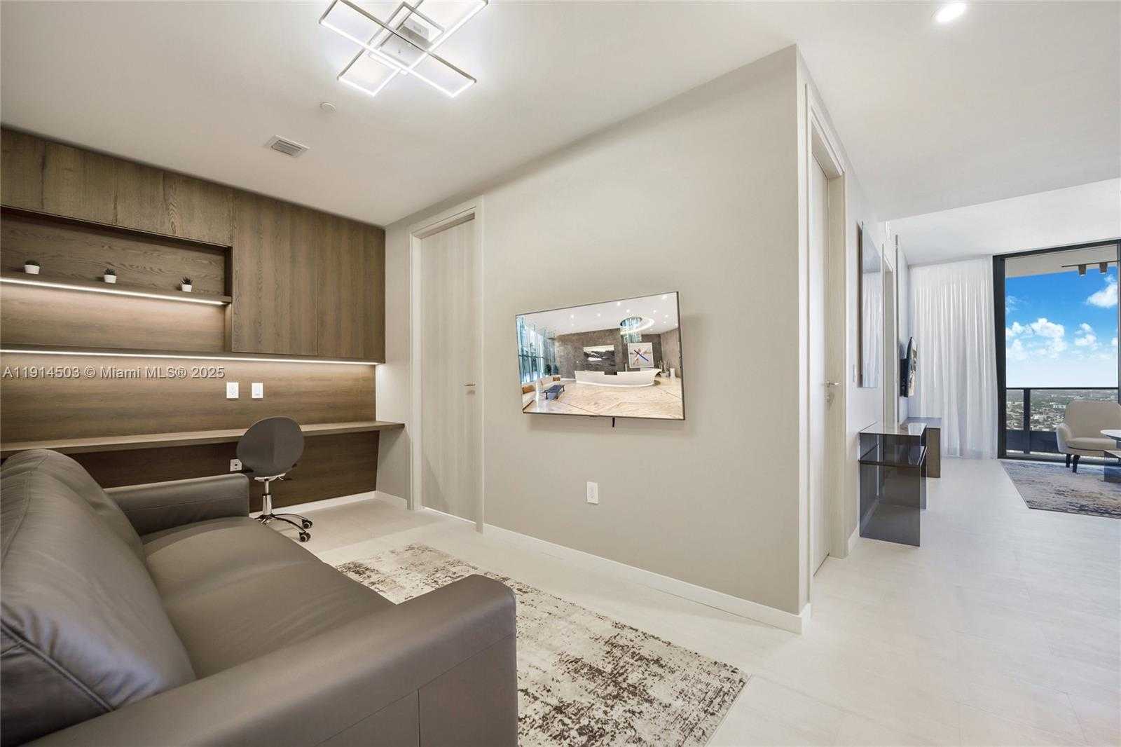 Small Image of 1000 BRICKELL PLZ #PH5006, Miami Number 6