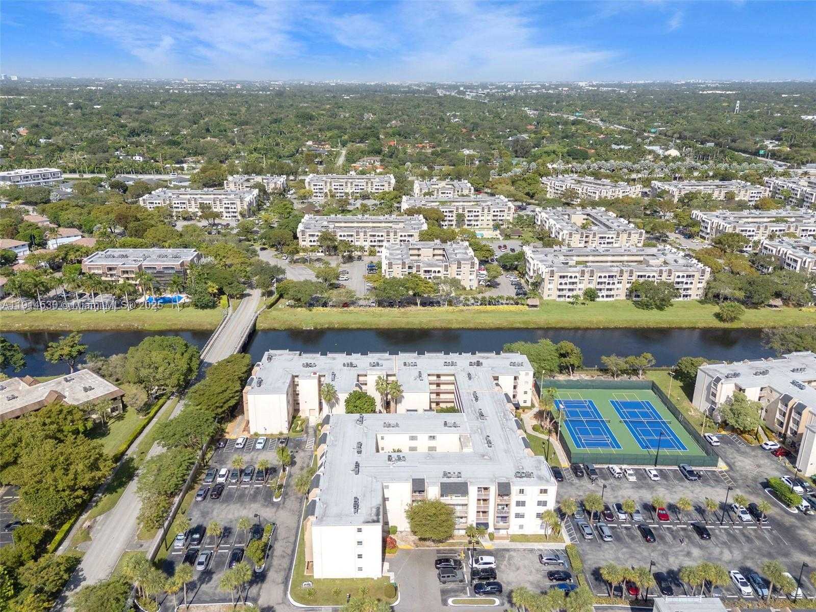 Small Image of 7785 SOUTH WEST 86TH ST #E-222, Miami Number 24