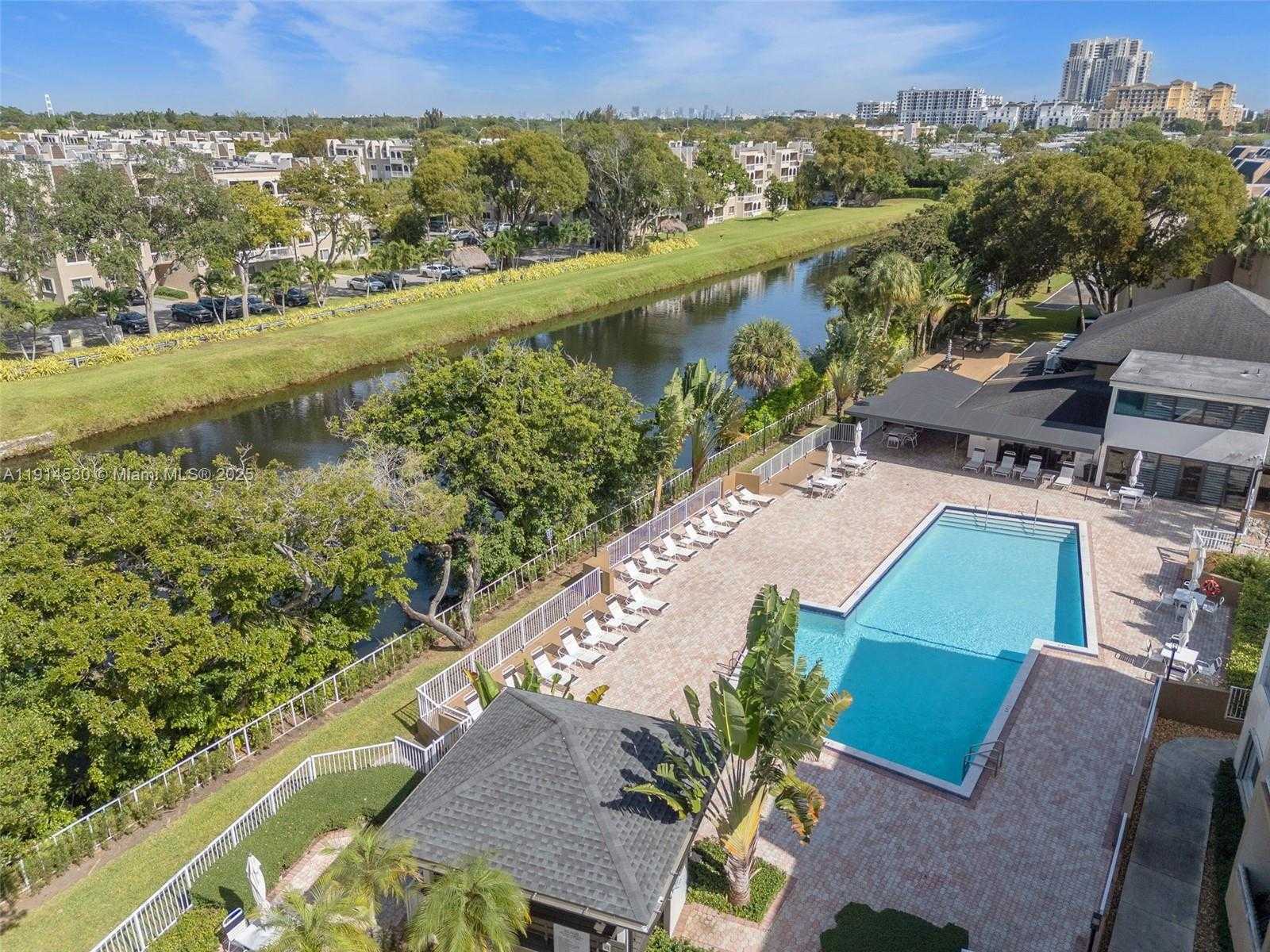 Small Image of 7785 SOUTH WEST 86TH ST #E-222, Miami Number 9