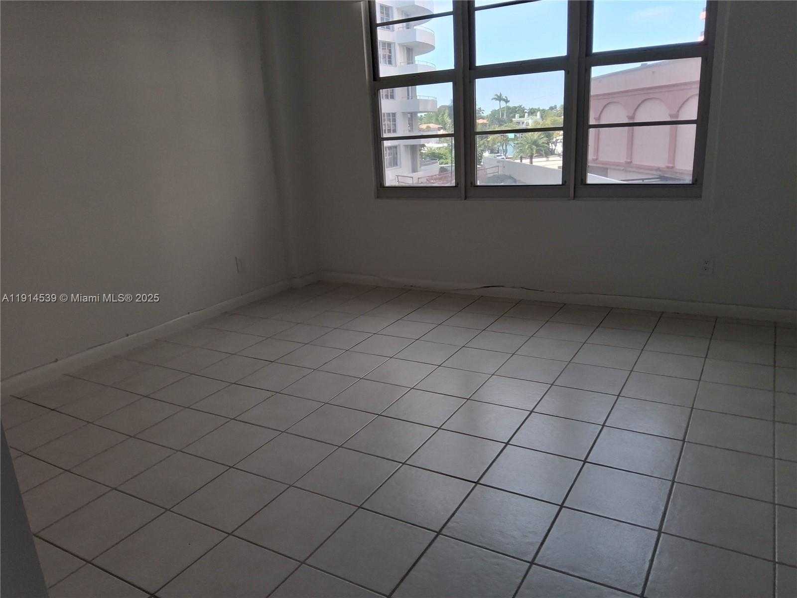 Small Image of 5161 COLLINS AVE #312, Miami Beach Number 28