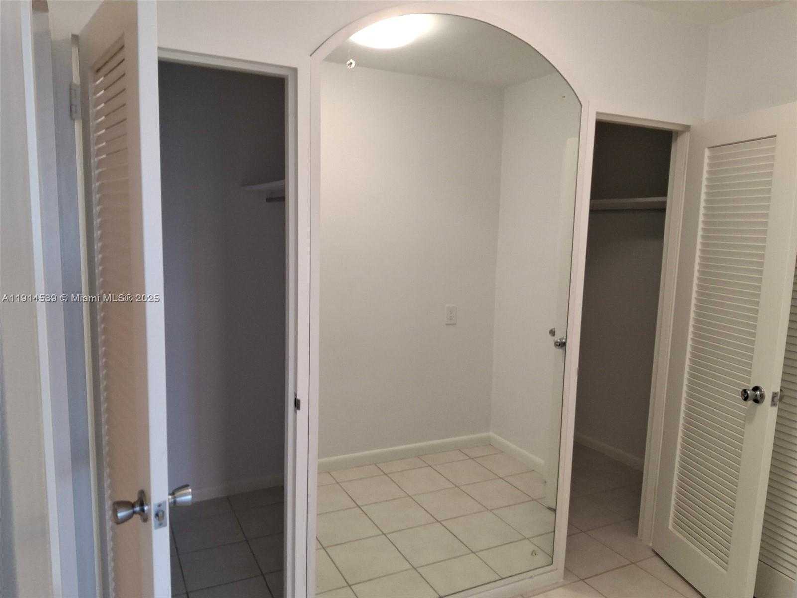 Small Image of 5161 COLLINS AVE #312, Miami Beach Number 29