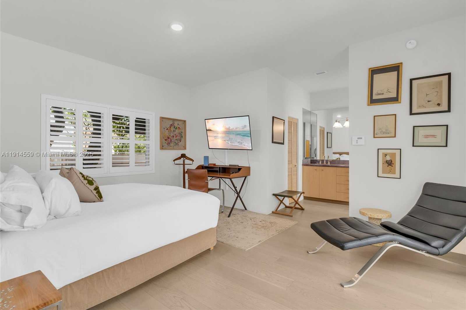 Small Image of 5794 SOUTH WEST 76TH TER, South Miami Number 18