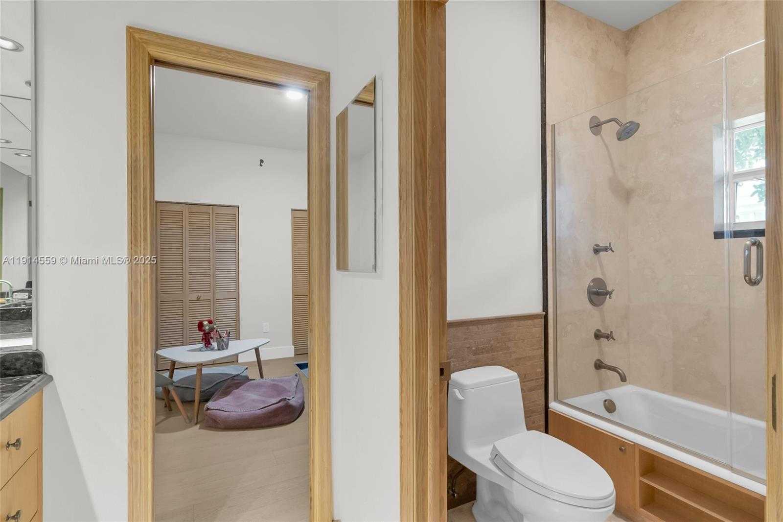 Small Image of 5794 SOUTH WEST 76TH TER, South Miami Number 23