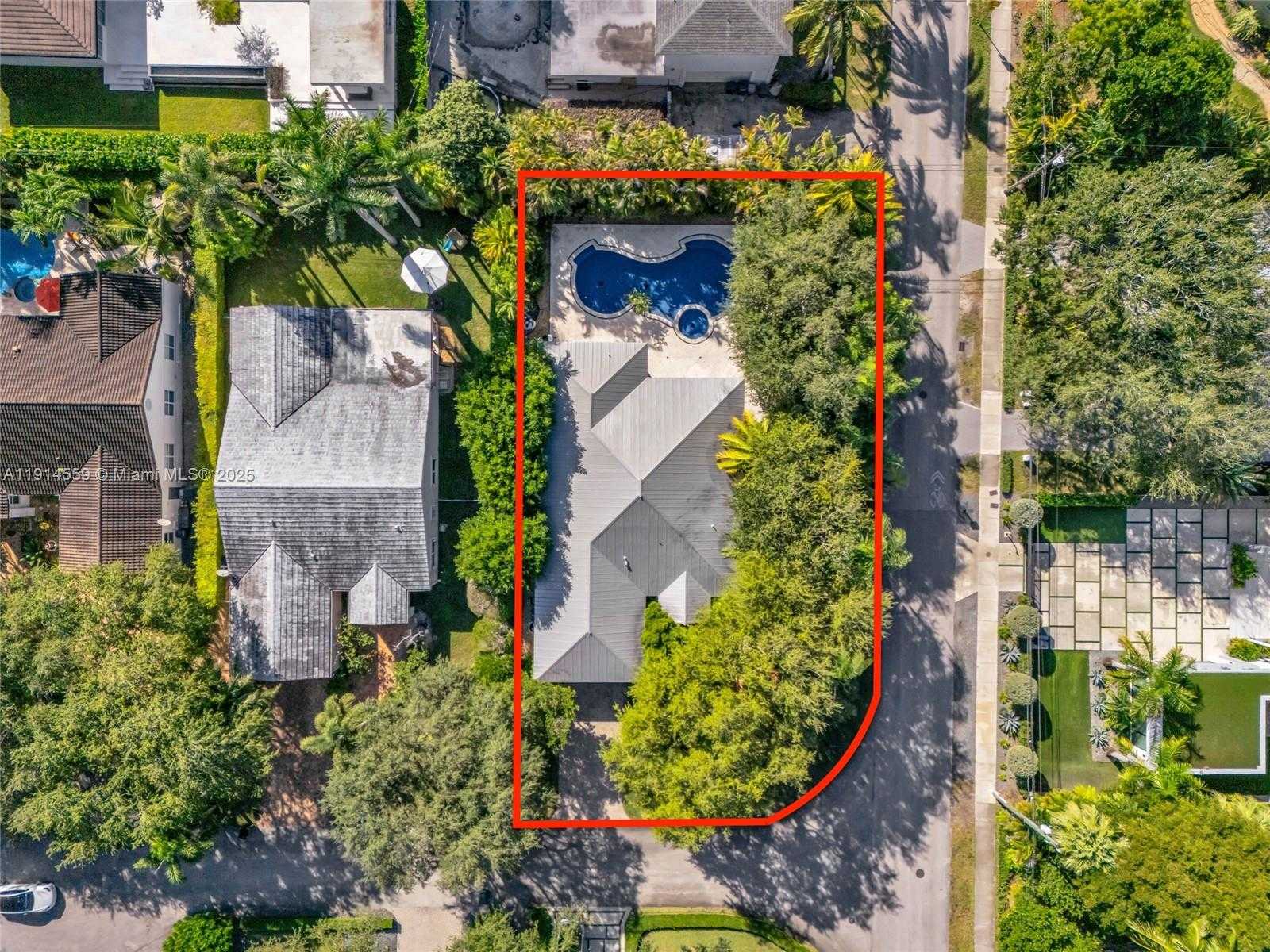 Small Image of 5794 SOUTH WEST 76TH TER, South Miami Number 32